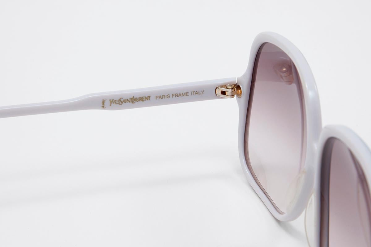 Yves Saint Laurent Square-Frame Two-Tone Sunglasses In Good Condition In Geneva, CH