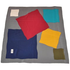 Yves Saint Laurent - Écharpe en jacquard de soie gris acier avec blocs de couleurs