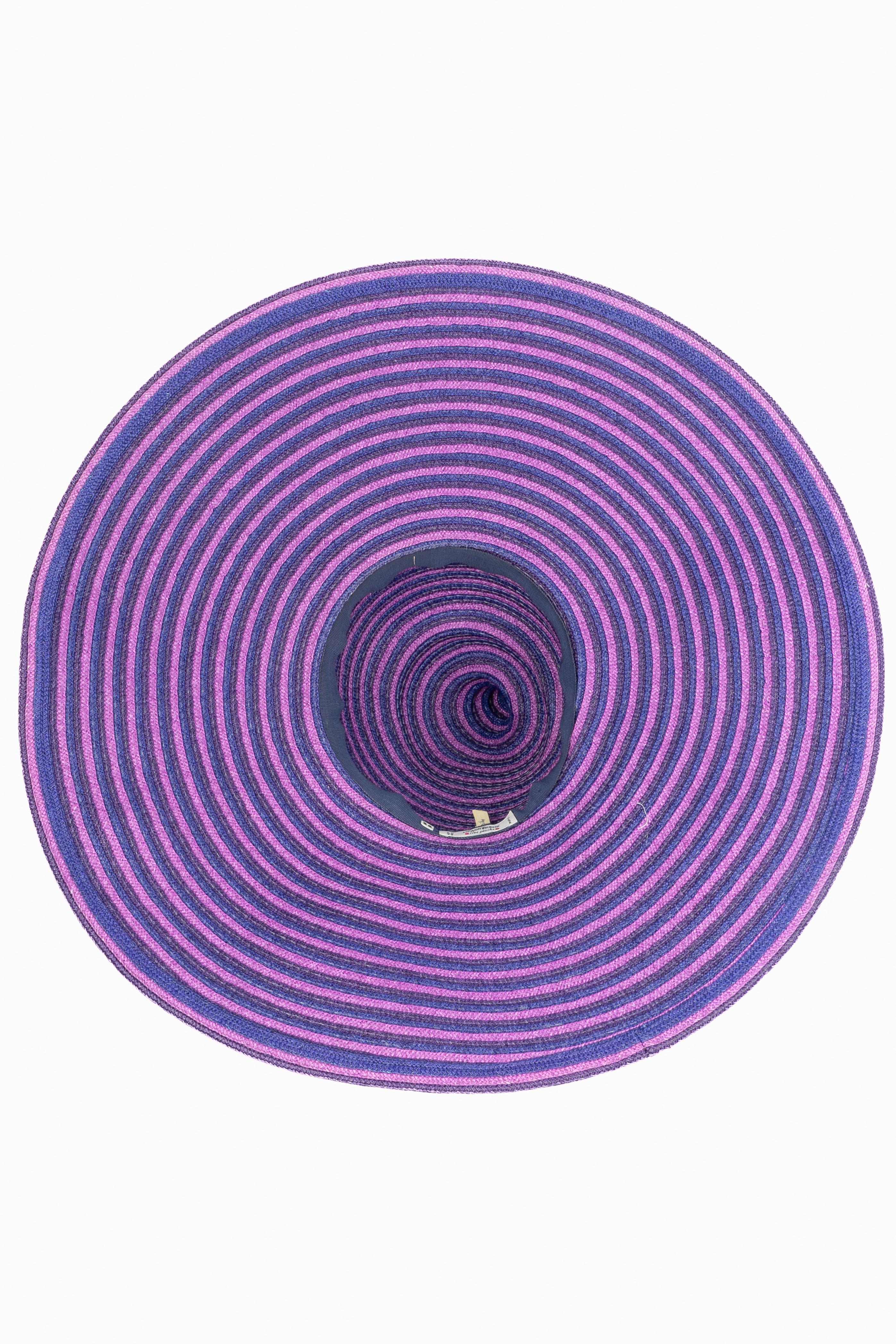 Cappello di paglia Yves Saint Laurent Sfilata di moda in vendita 3