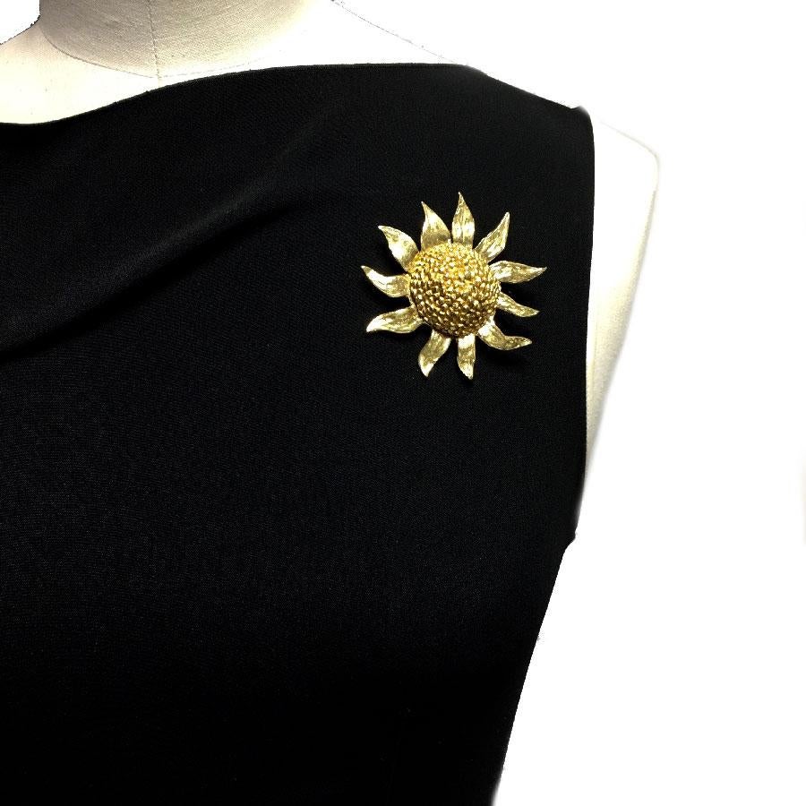  YVES SAINT LAURENT Sunflower Vintage Brooch 1