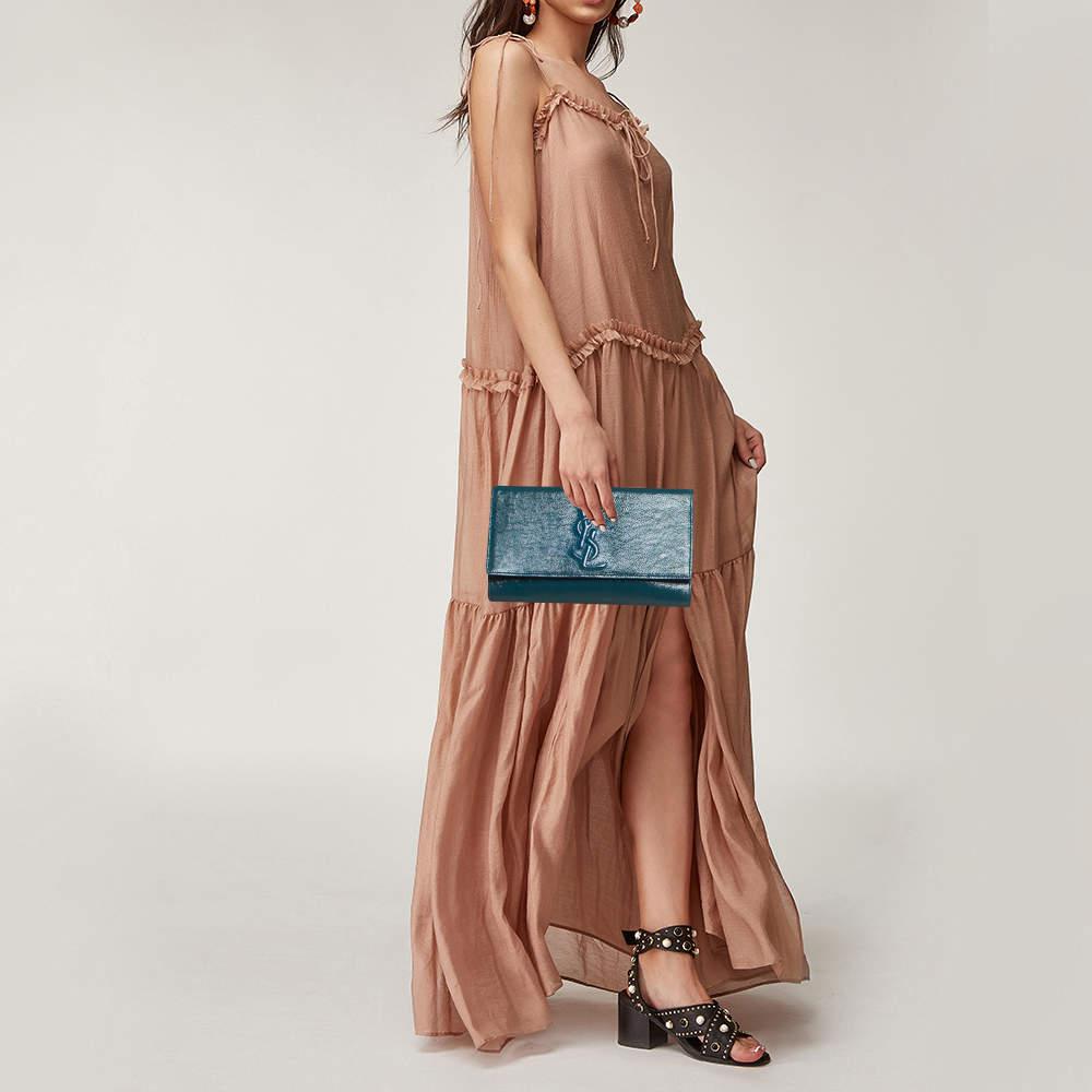 This YSL clutch for women has the kind of design that ensures high appeal  whether held in your hand or tucked under your arm. It is a meticulously crafted piece bound to last a long time.