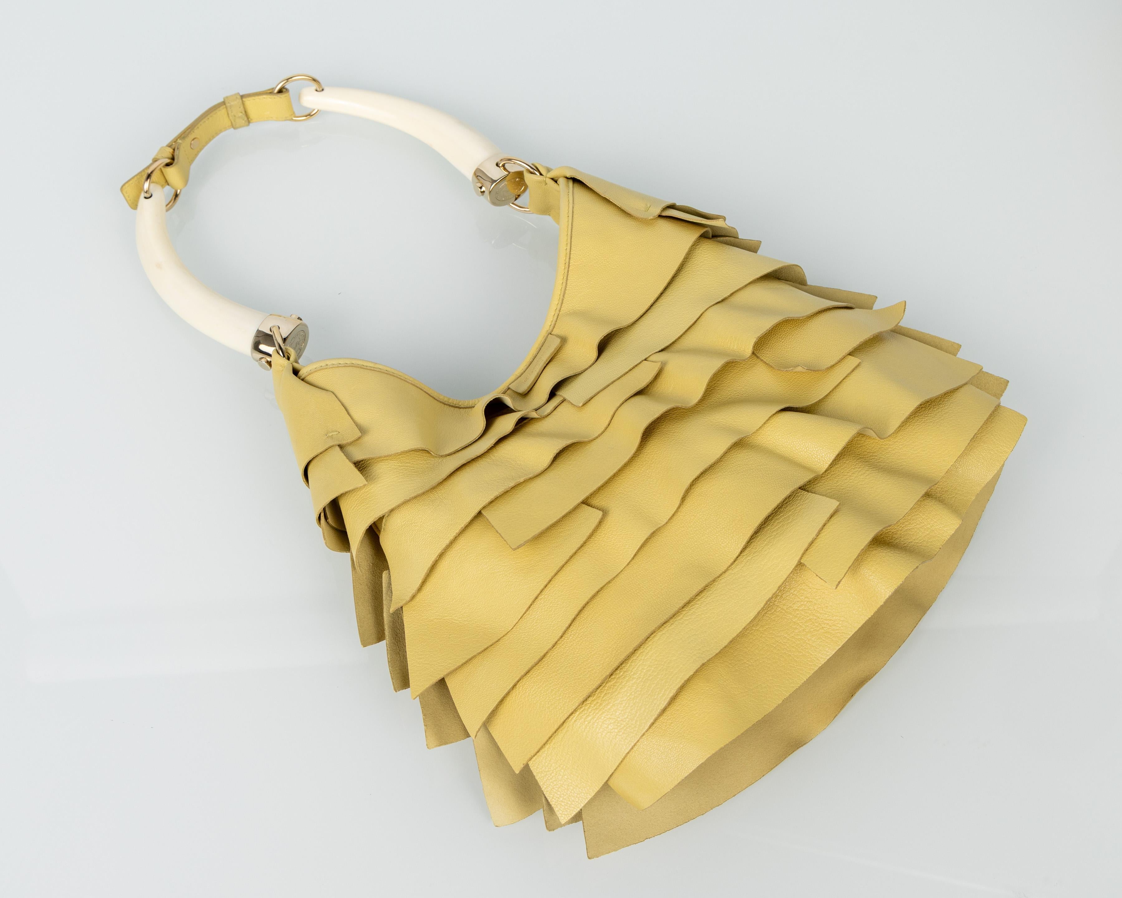 Sac Mombasa en cuir jaune Yves Saint Laurent Tom Ford for Yves Saint Laurent, 2004 en vente 1