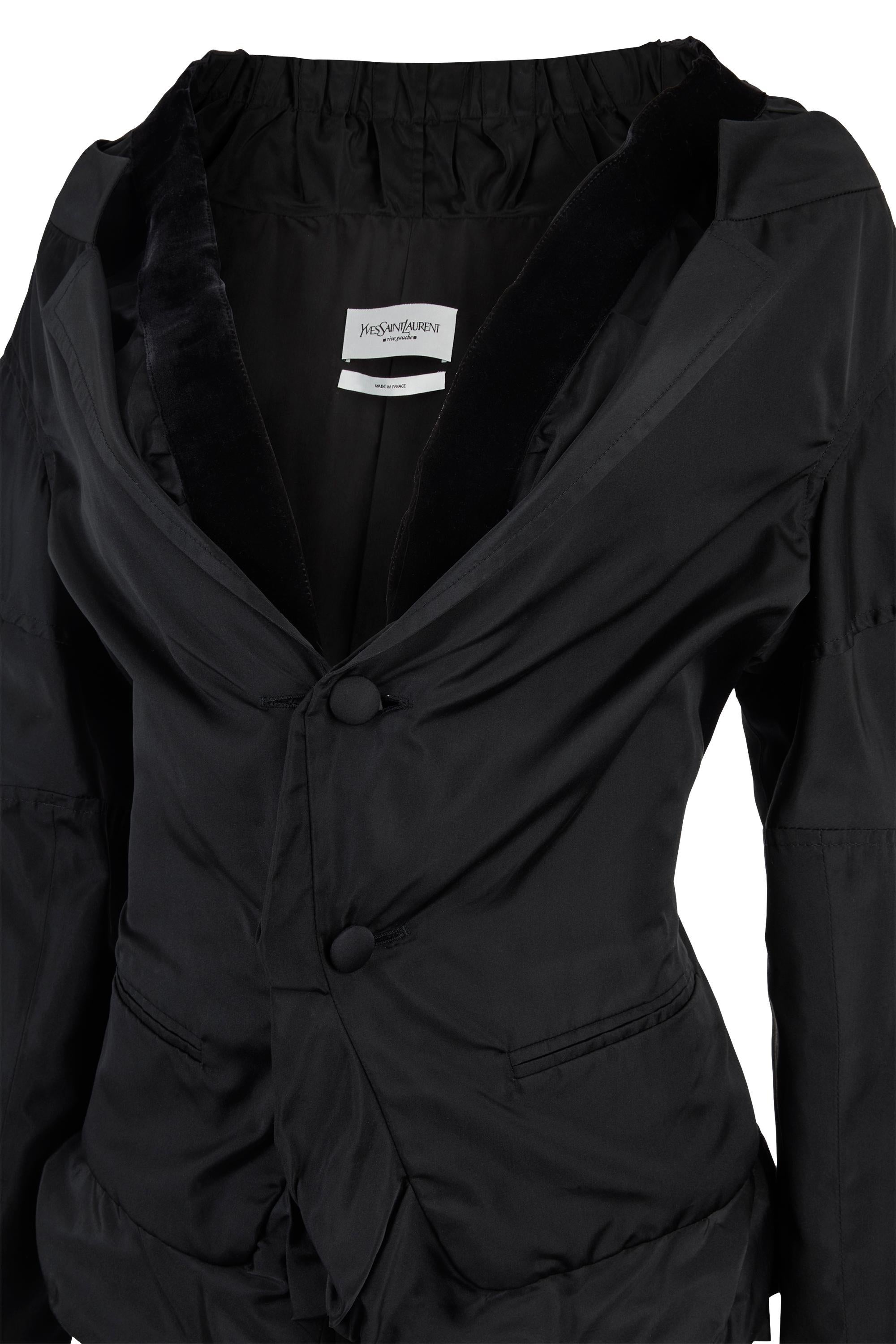 Noir Yves Saint Laurent Tom Ford Yves Saint Laurent F/H 2002  Blazer en soie en vente