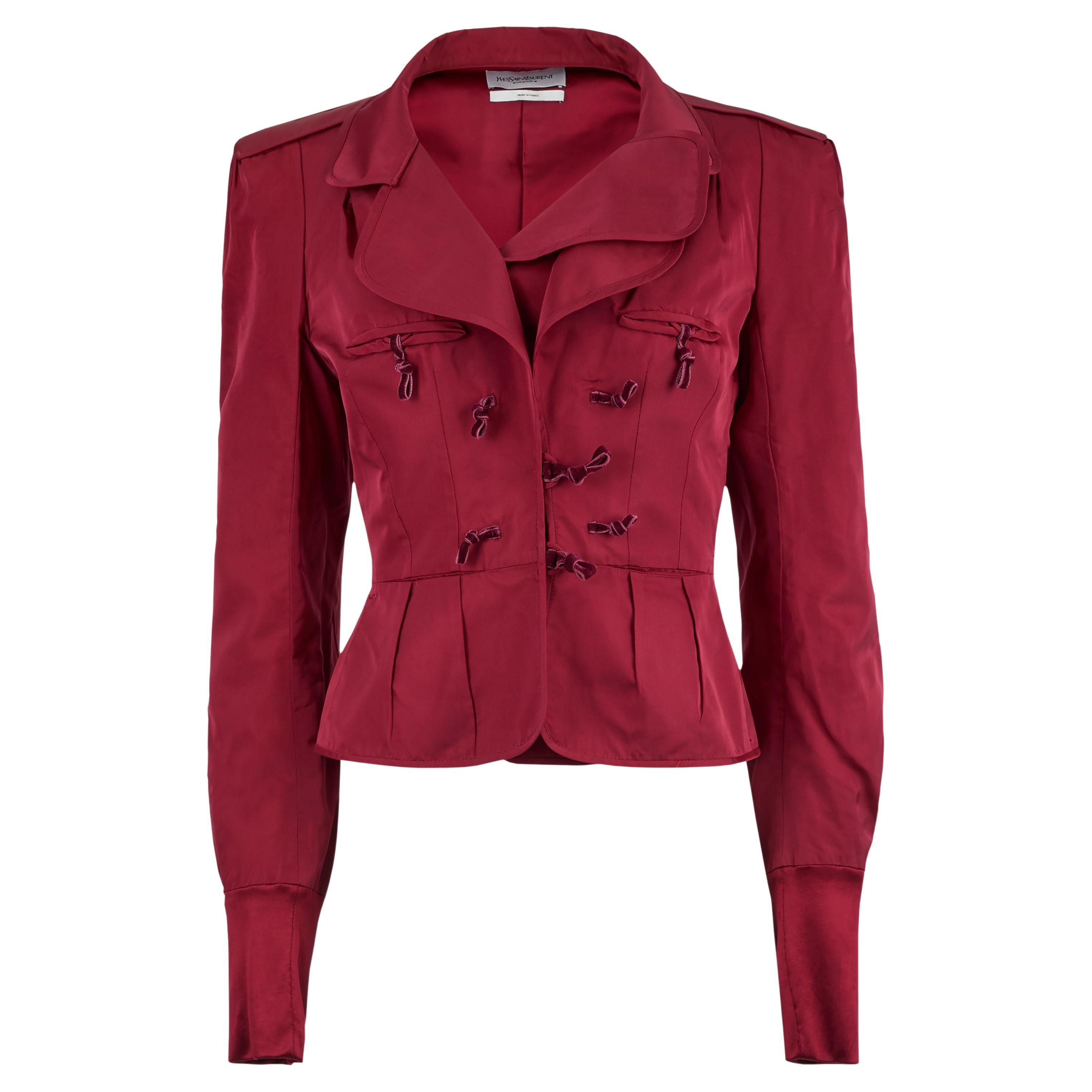 Yves Saint Laurent Tom Ford F/W 2004 Veste cintrée en satin rouge en vente