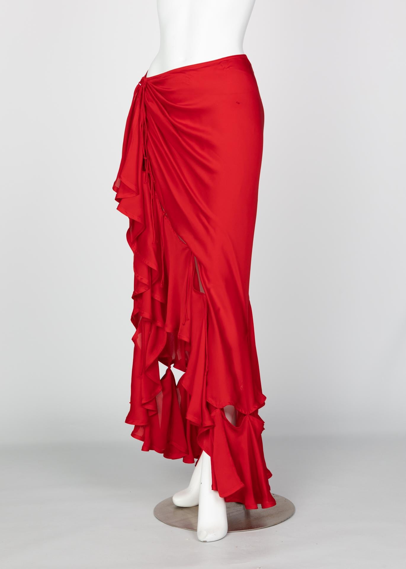 Yves Saint Laurent Tom Ford Red Silk Flamenco Skirt YSL, Runway 2003 In Good Condition In Boca Raton, FL