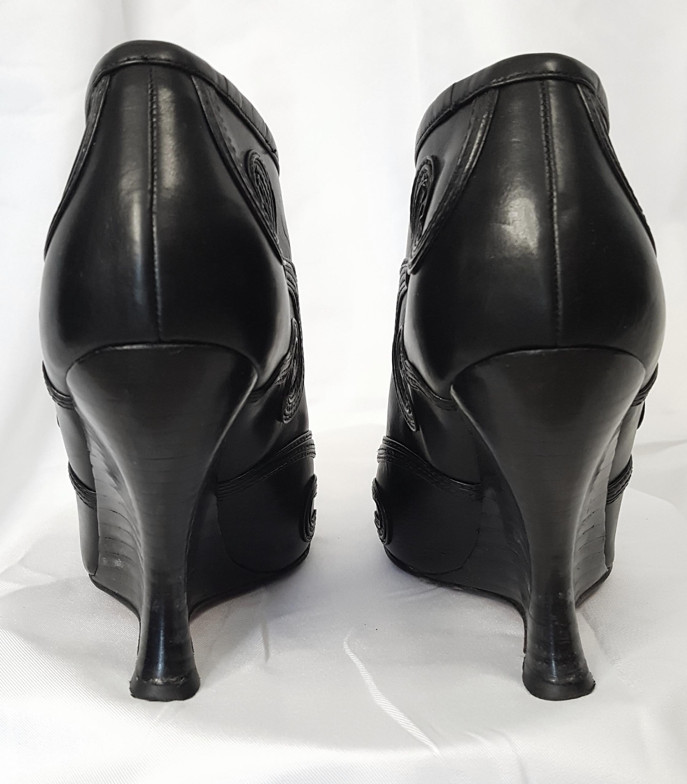 YvesSaintLaurent TomFord Finale Sculptural LotusHeel&Applique Black Ankle Boots 1