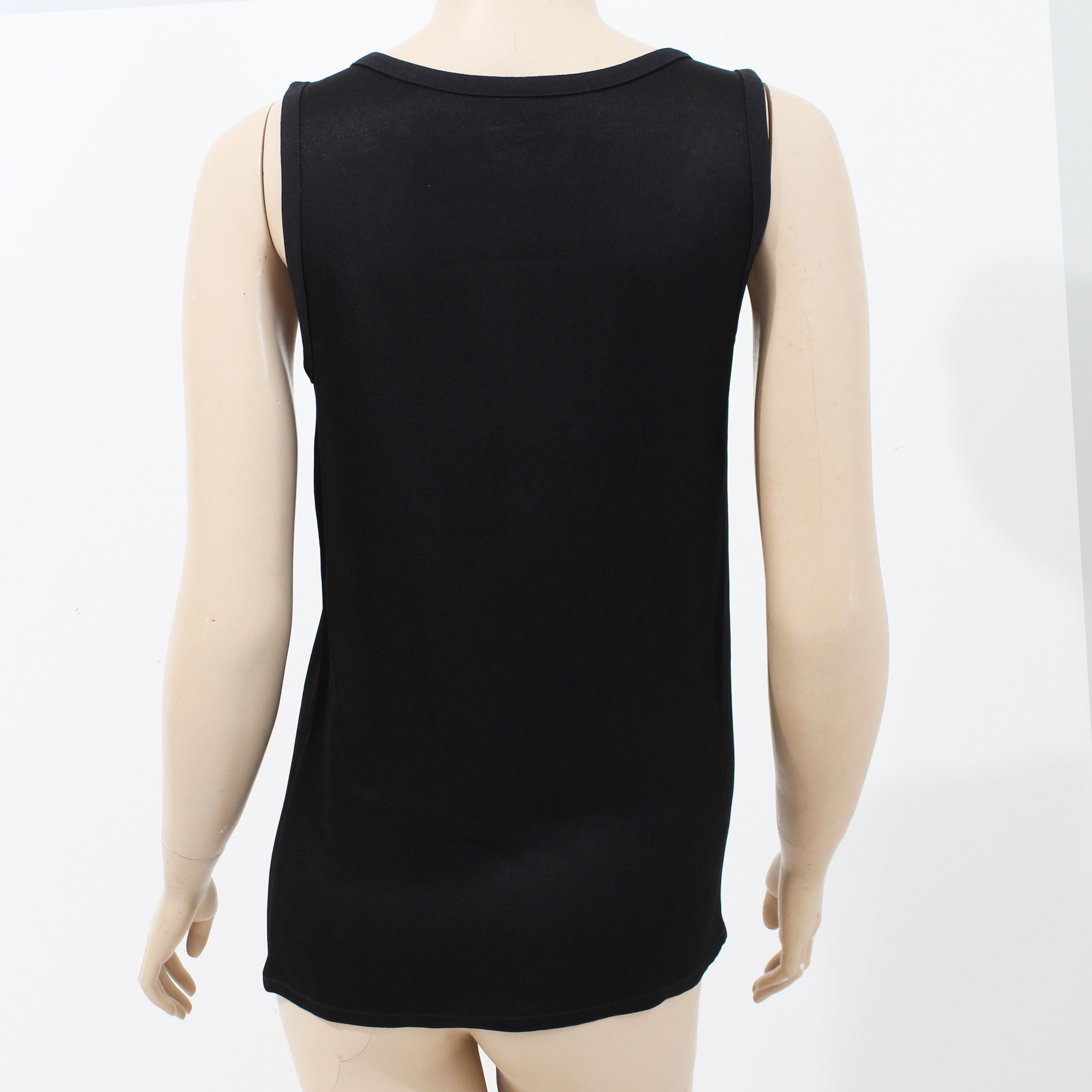 Yves Saint Laurent Top nero in raso senza maniche con canotta vintage anni '90 taglia 34 In condizioni buone in vendita a Port Saint Lucie, FL