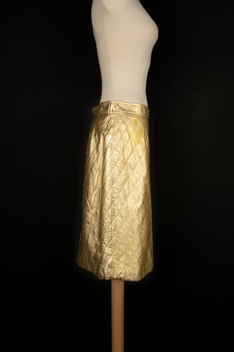 Yves Saint Laurent Topstitched Golden Leather Skirt In Good Condition For Sale In SAINT-OUEN-SUR-SEINE, FR
