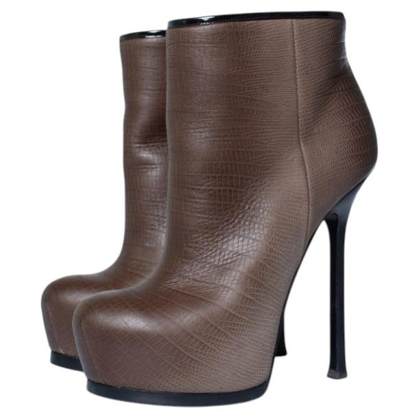 Yves Saint Laurent, Tribute-Stiefel aus Leder