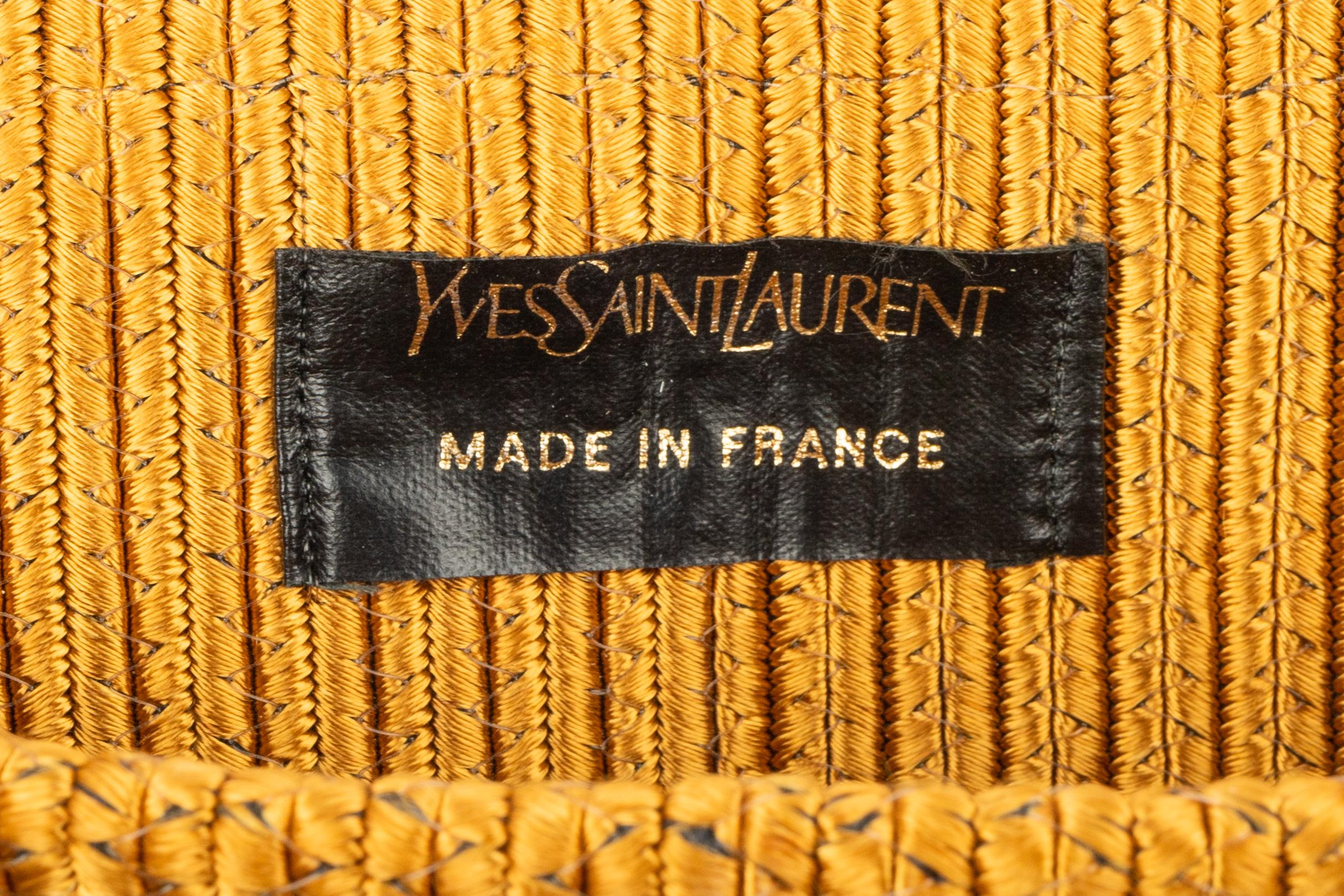 Sac à garniture Yves Saint Laurent en vente 6