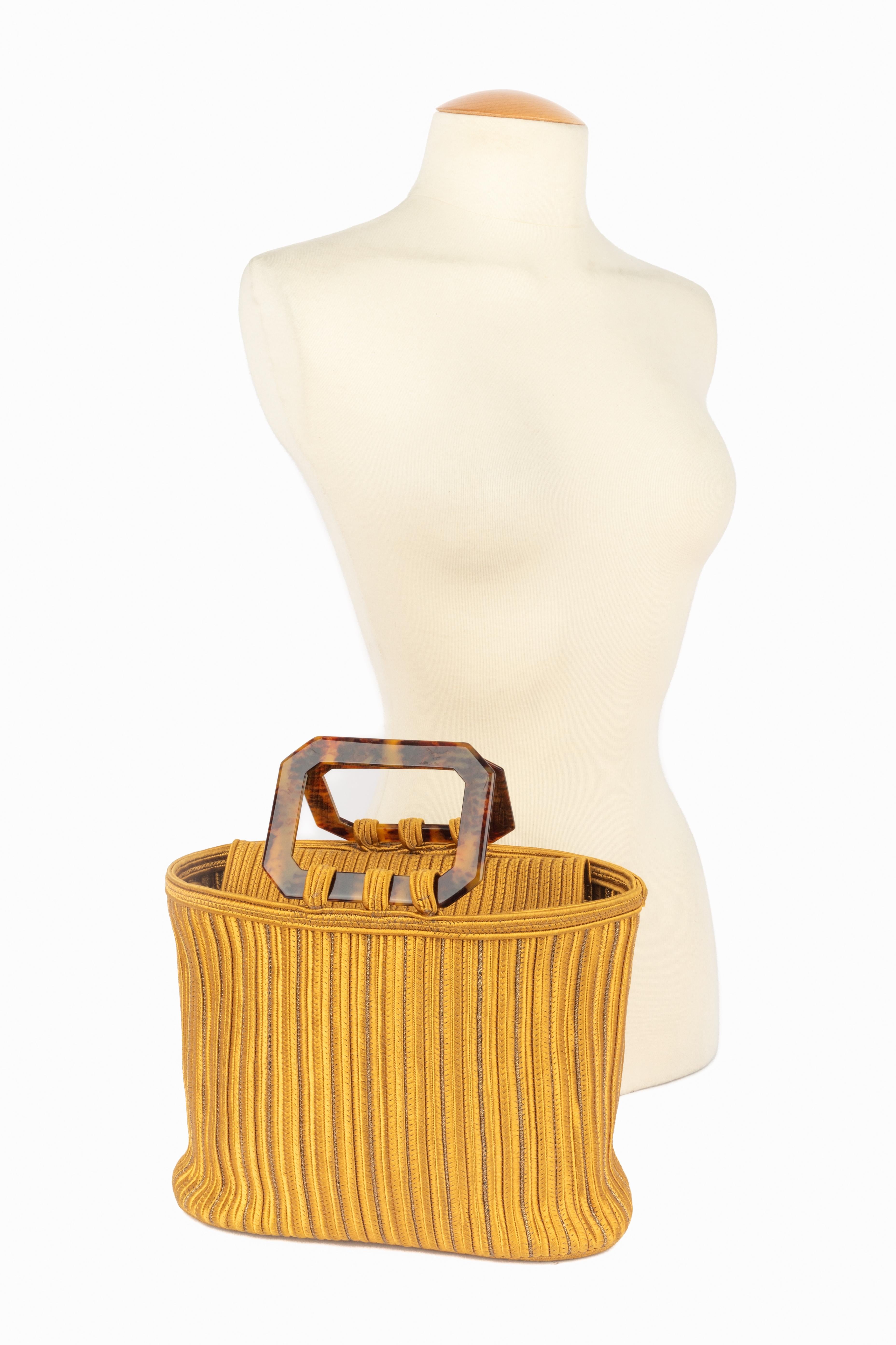 Sac à garniture Yves Saint Laurent en vente 7