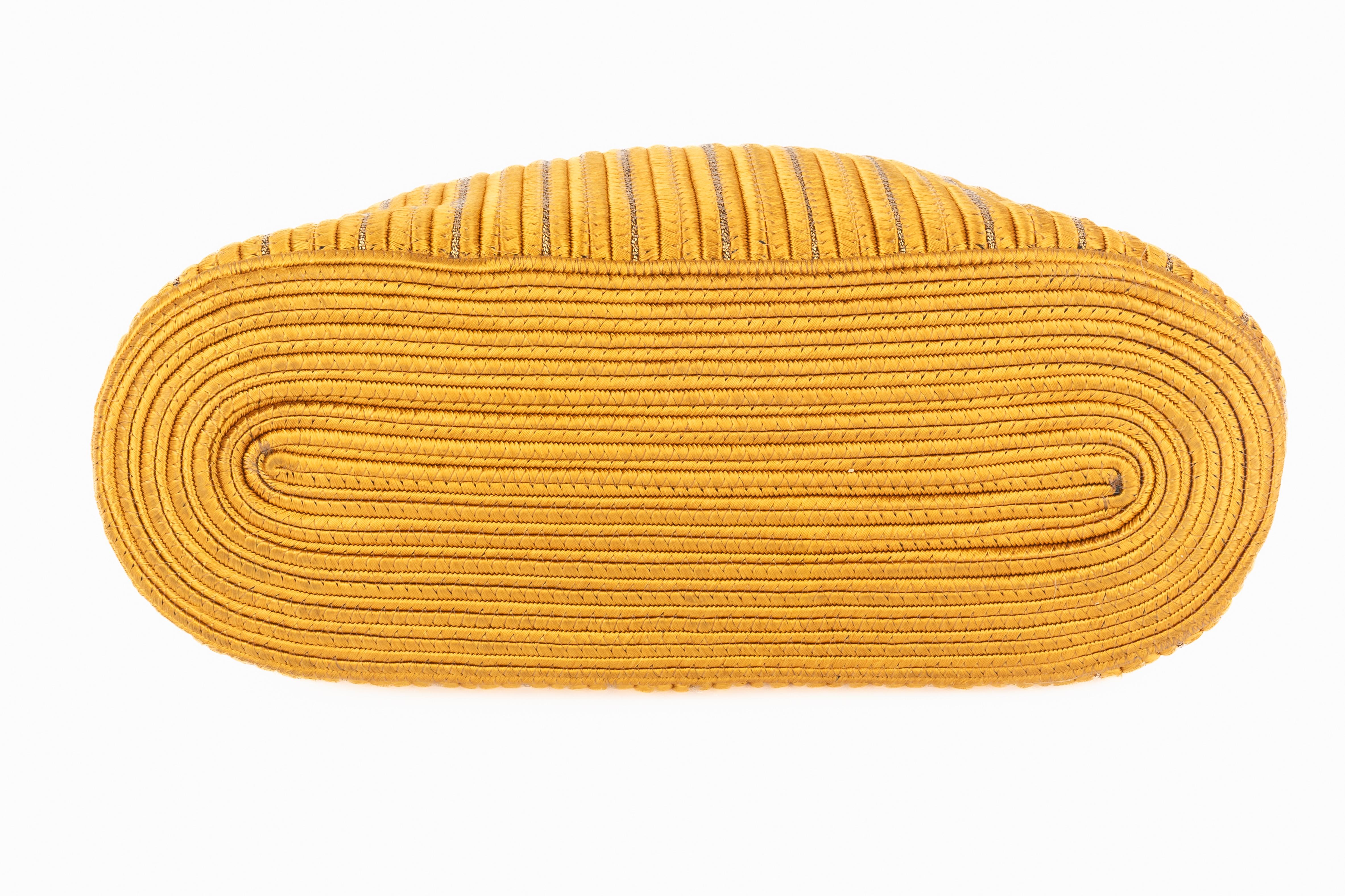 Sac à garniture Yves Saint Laurent en vente 3