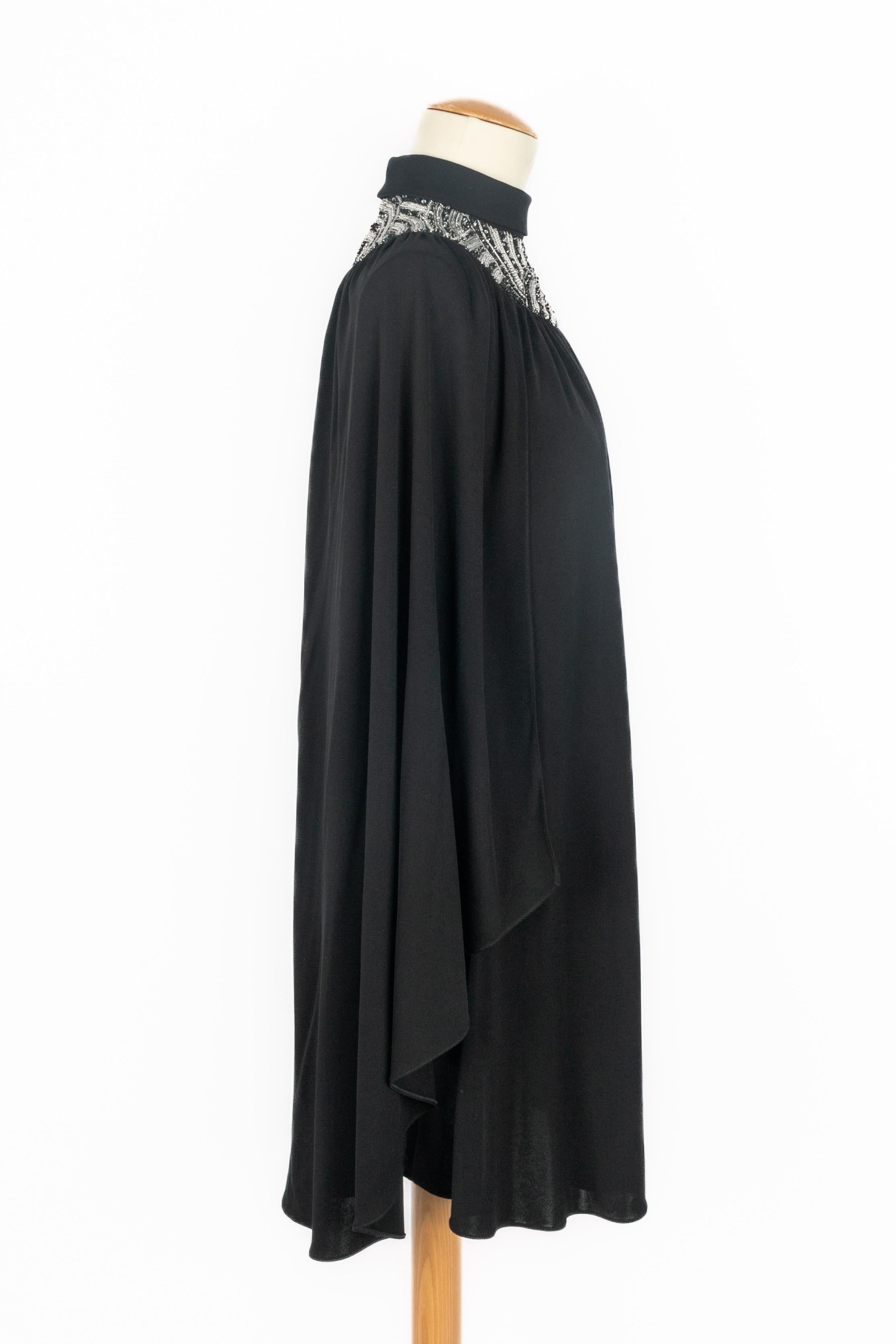 Yves Saint Laurent Tunikakleid im Zustand „Hervorragend“ im Angebot in SAINT-OUEN-SUR-SEINE, FR
