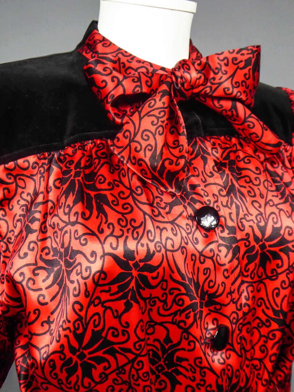 Yves Saint Laurent Blouse Dress in Printed Satin Circa 1990 For Sale 3