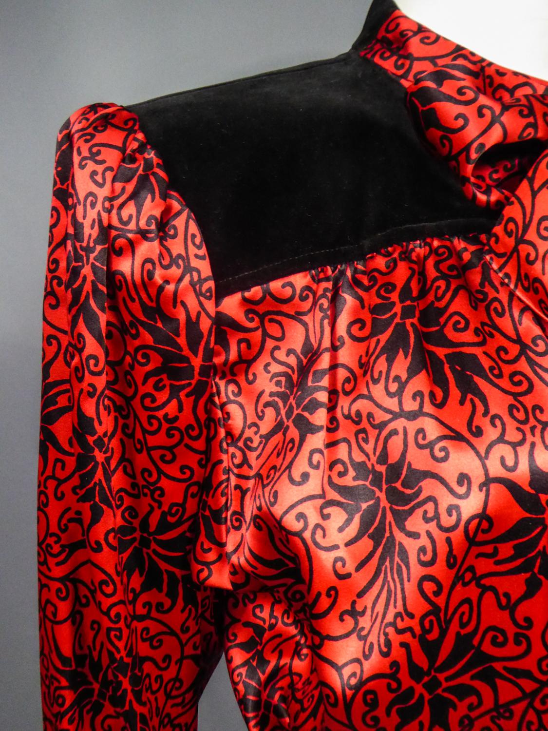 Yves Saint Laurent Blouse Dress in Printed Satin Circa 1990 For Sale 5