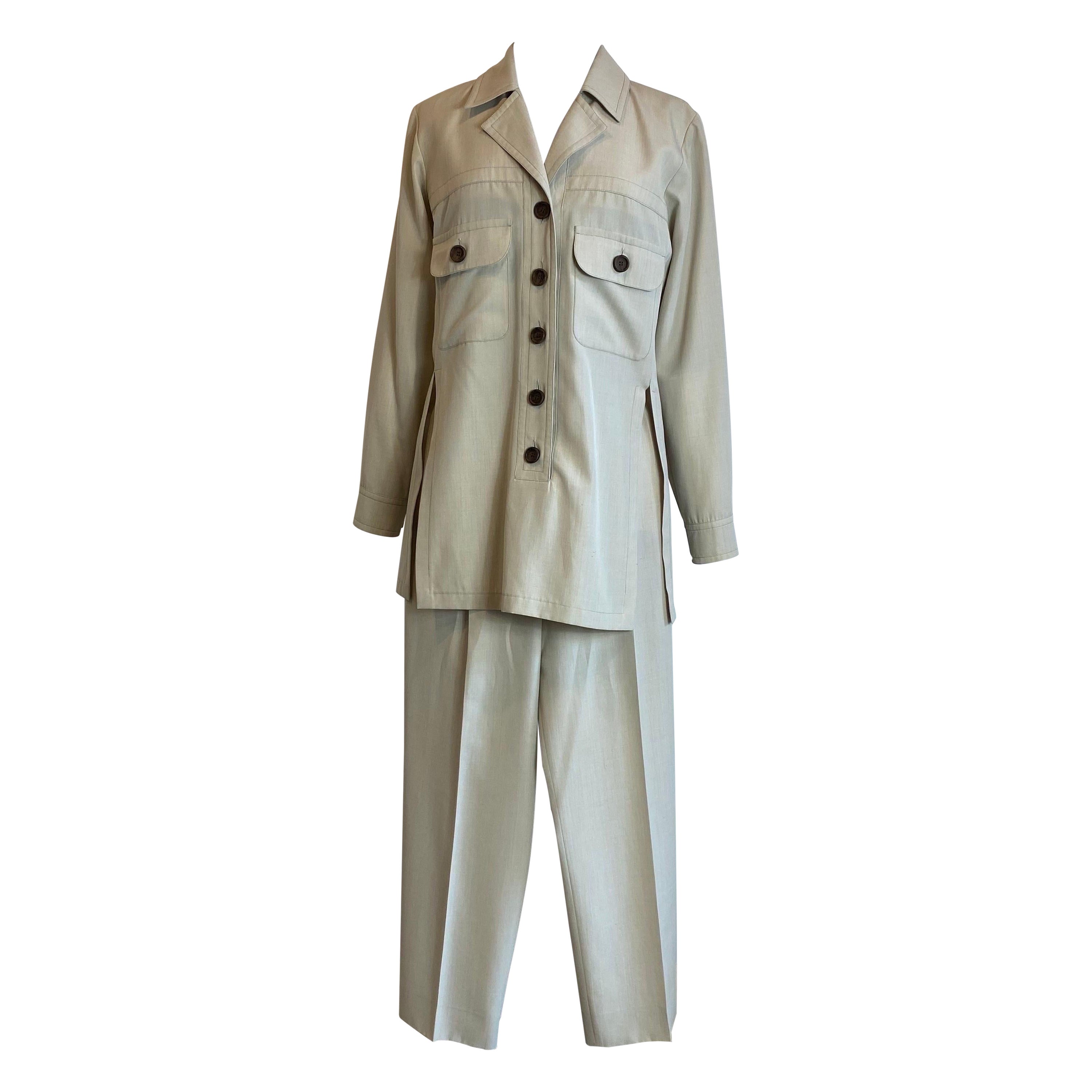 Yves Saint Laurent Variation iconique ensemble chemisier et pantalon Sahariana