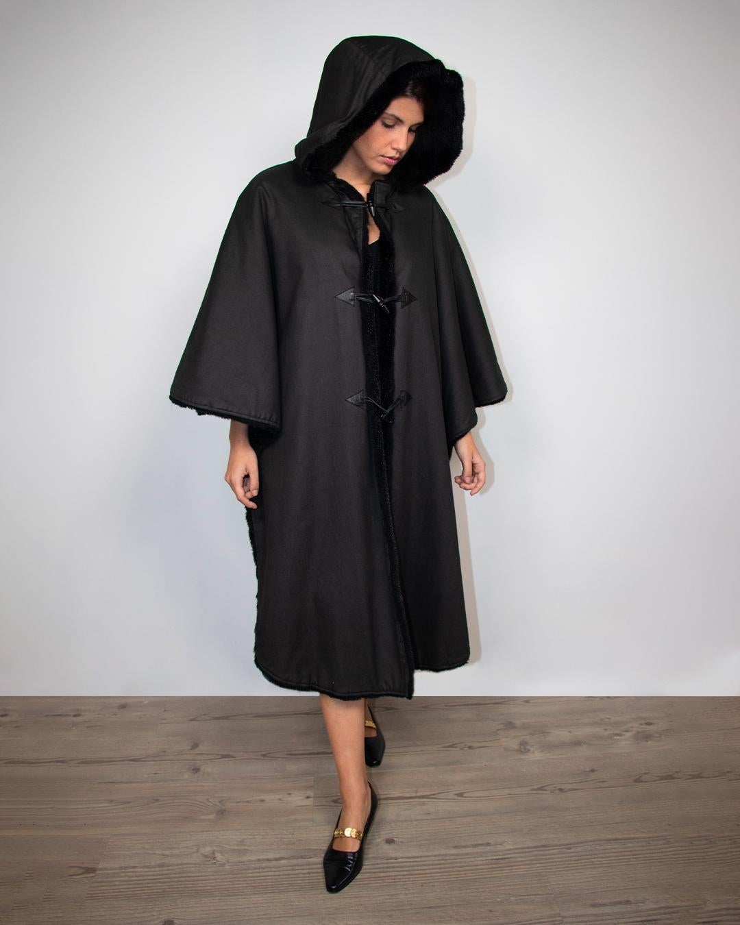 Yves Saint Laurent Variation vintage Cloak For Sale 5