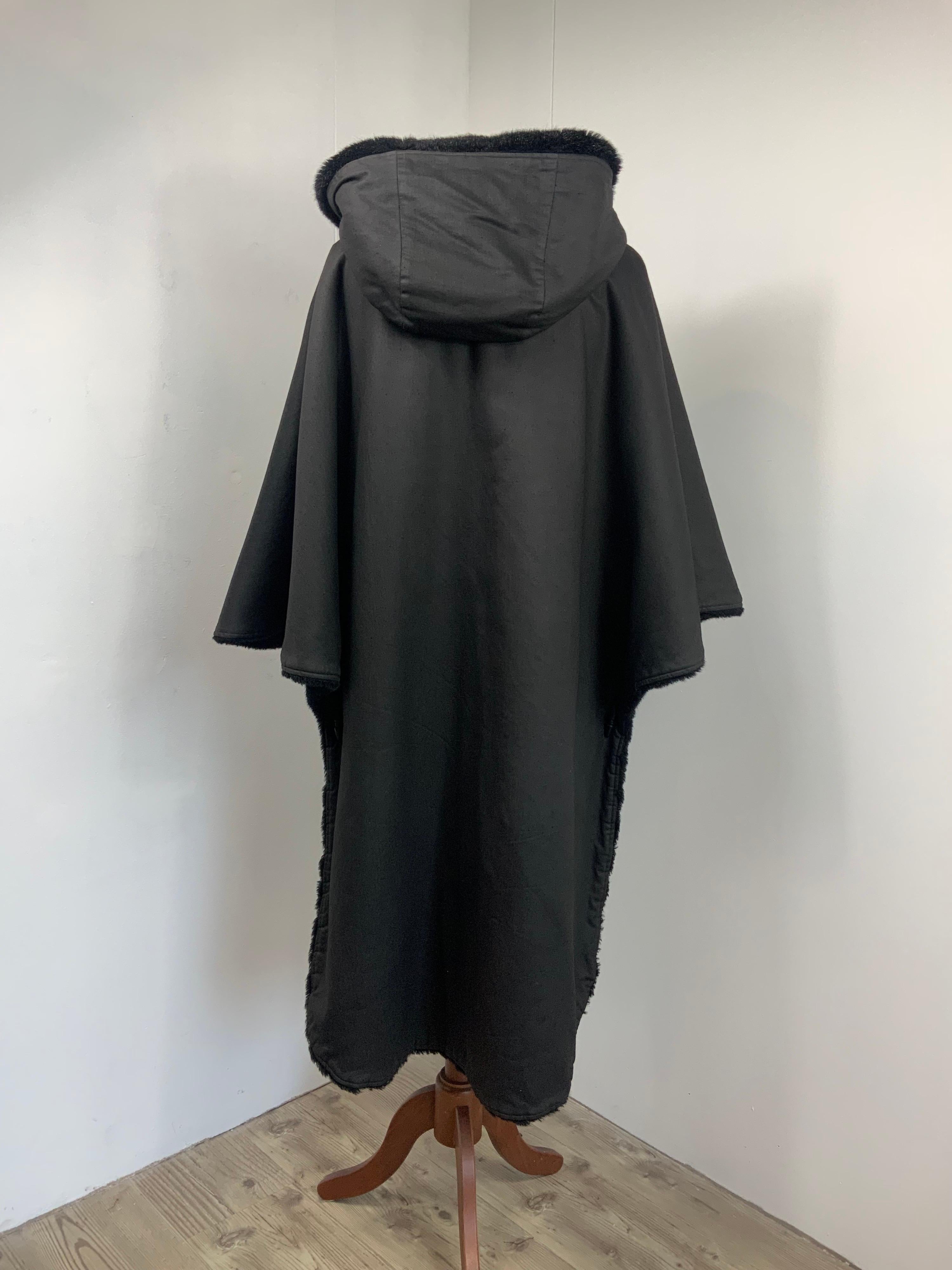 Yves Saint Laurent Variation vintage Cloak For Sale 1