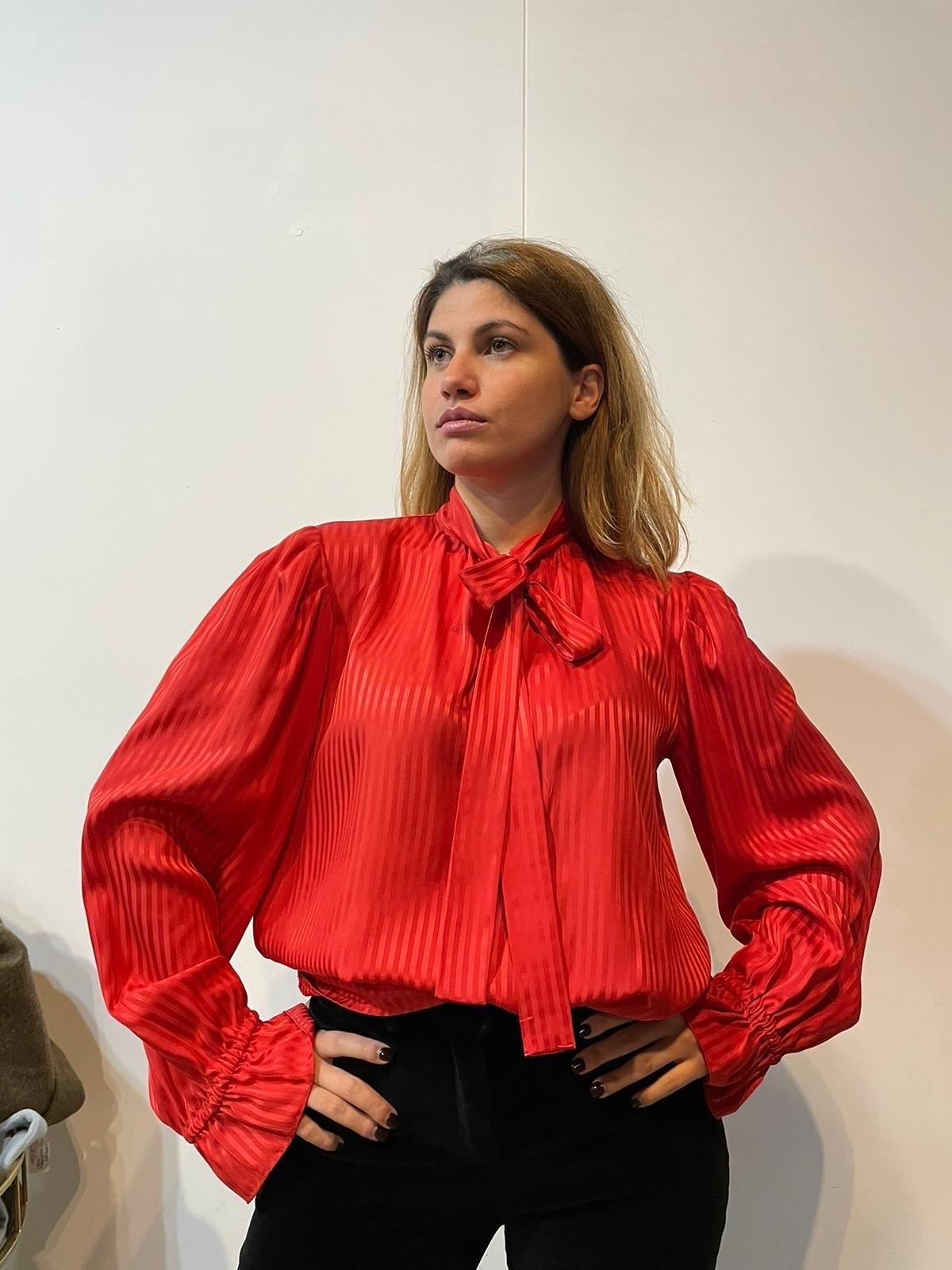 Yves Saint Laurent Variation Rotes Vintage-Hemd im Angebot 4