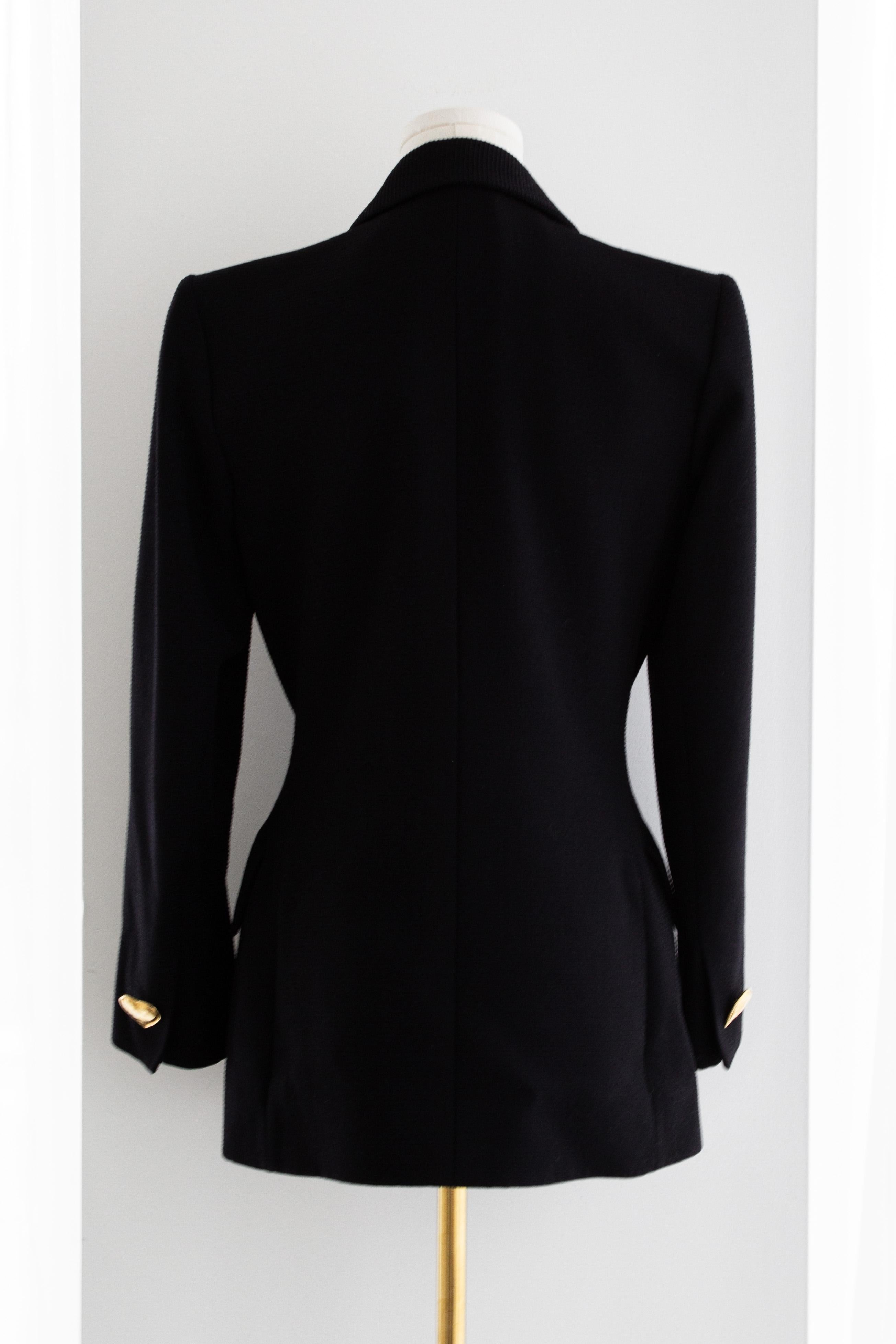 Yves Saint Laurent Variation Vintage S/S 1995 Black Jacket Gold Heart Buttons en vente 3