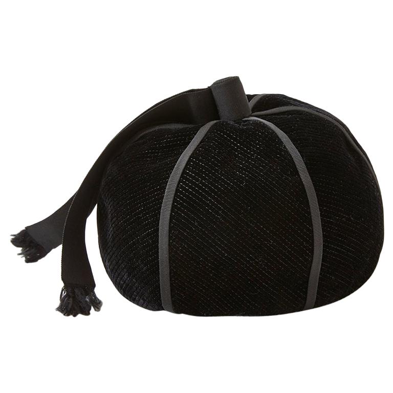 Yves Saint Laurent Samtbeanie aus Samt