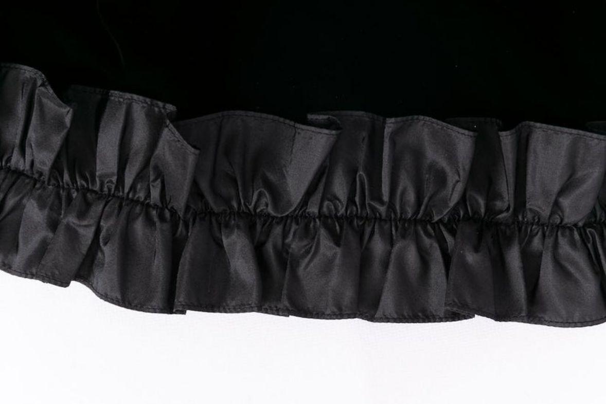 Yves Saint Laurent Velvet Dress, Size 36FR For Sale 2