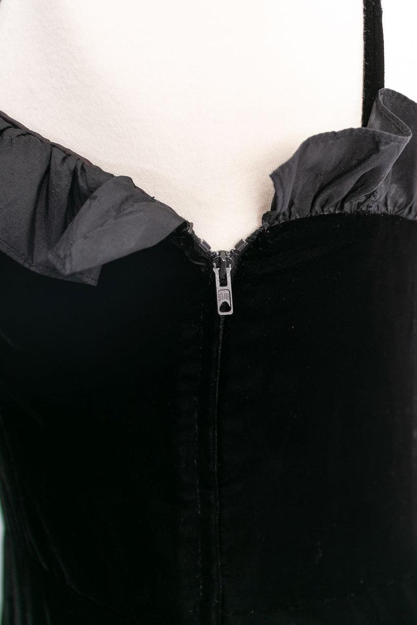 Yves Saint Laurent Velvet Dress, Size 36FR For Sale 4