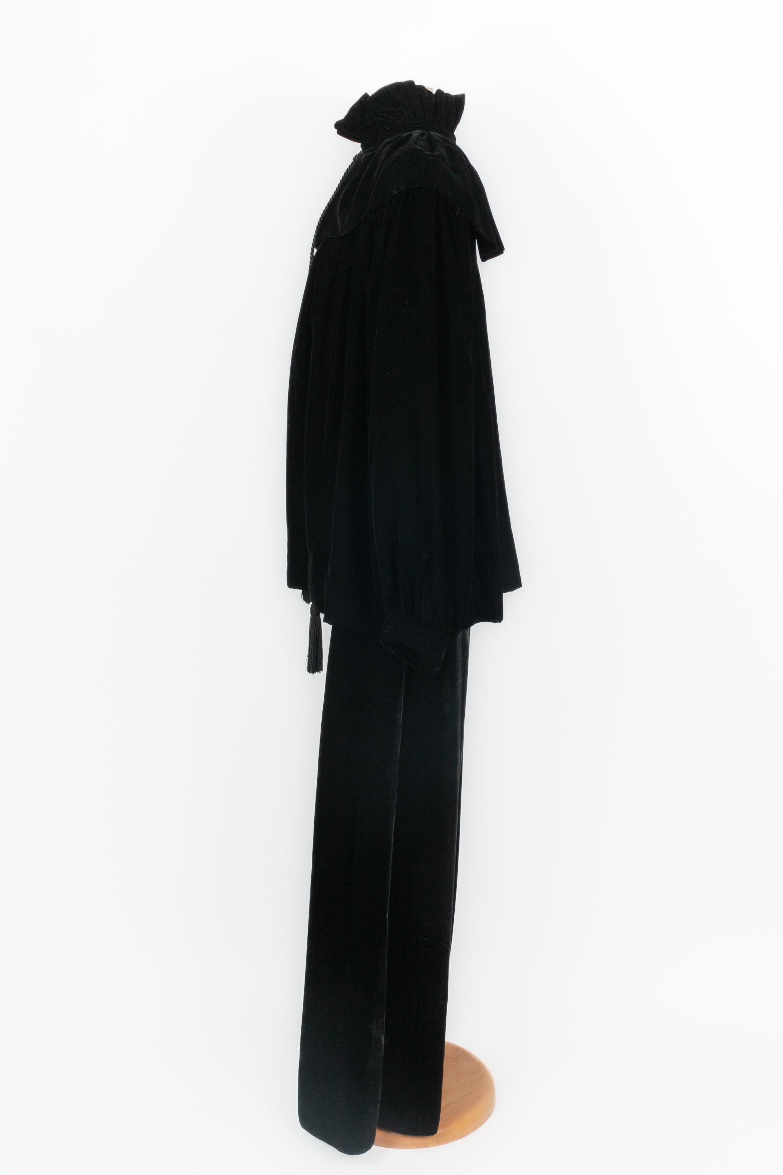 Set di velluto Yves Saint Laurent in vendita 5