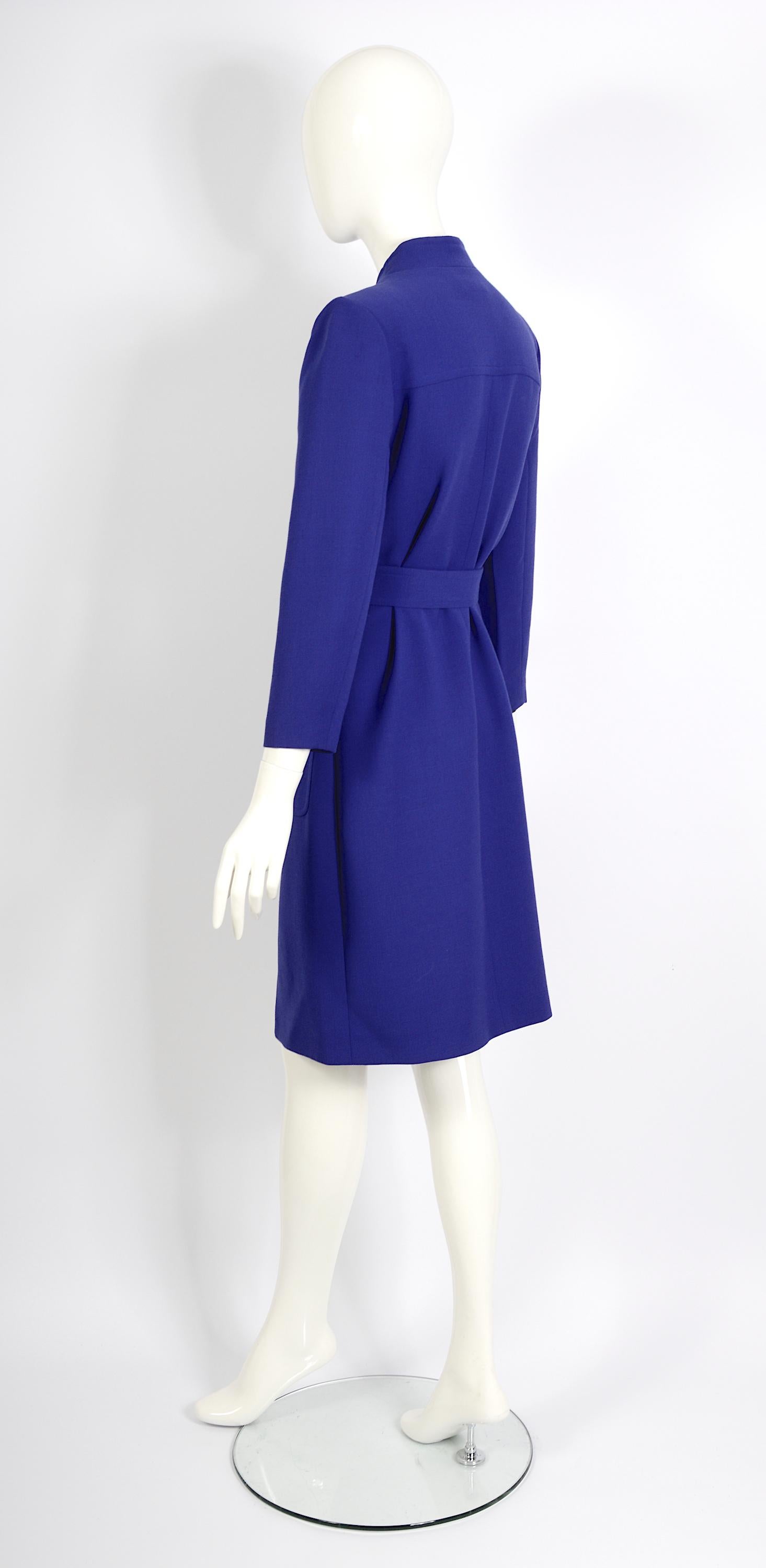 Yves Saint Laurent vintage 1980s wool cobalt bleu coat dress In Excellent Condition For Sale In Antwerpen, Vlaams Gewest