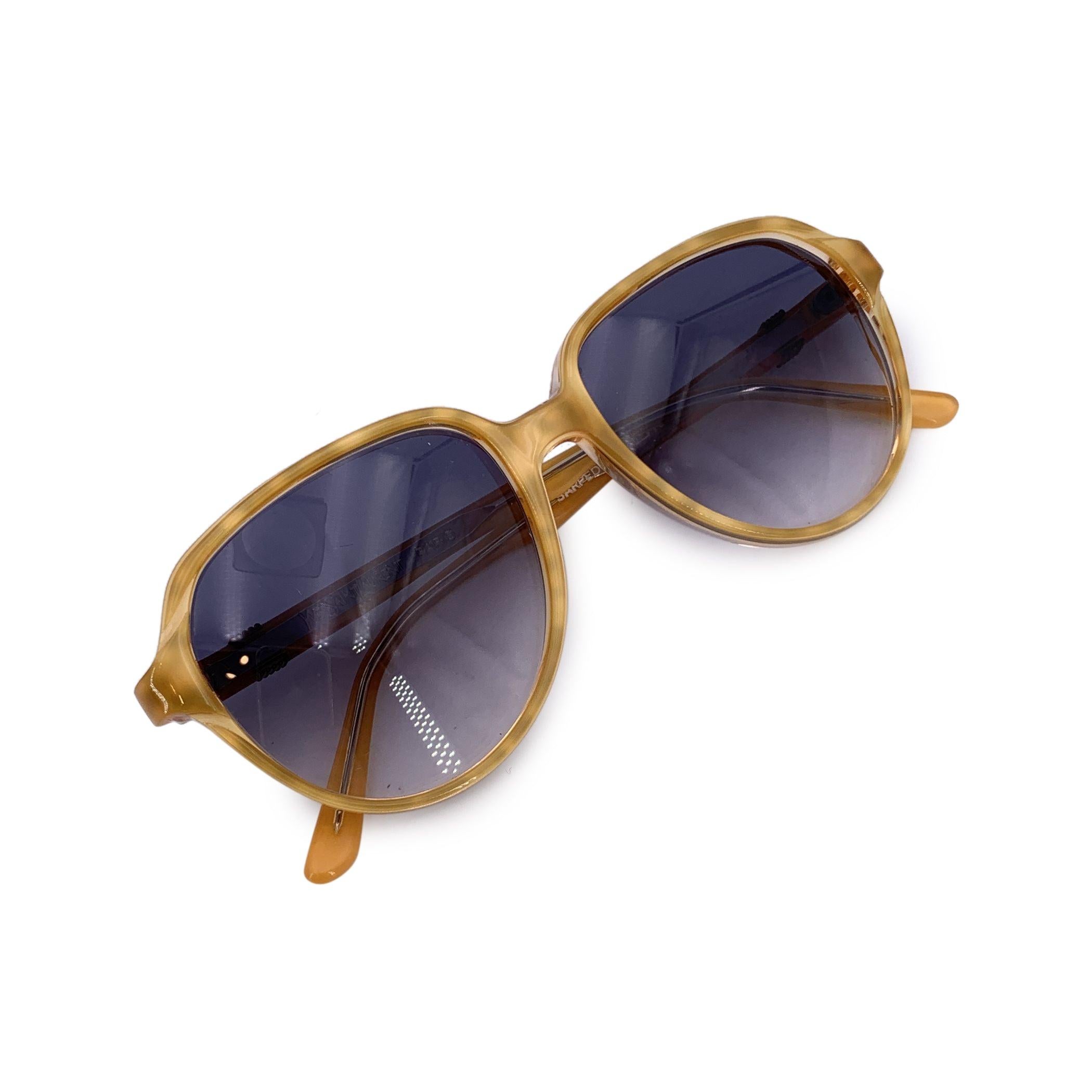 Occhiali da sole Yves Saint Laurent Vintage Beige Sarpedon 54/16 140mm In condizioni ottime in vendita a Rome, Rome