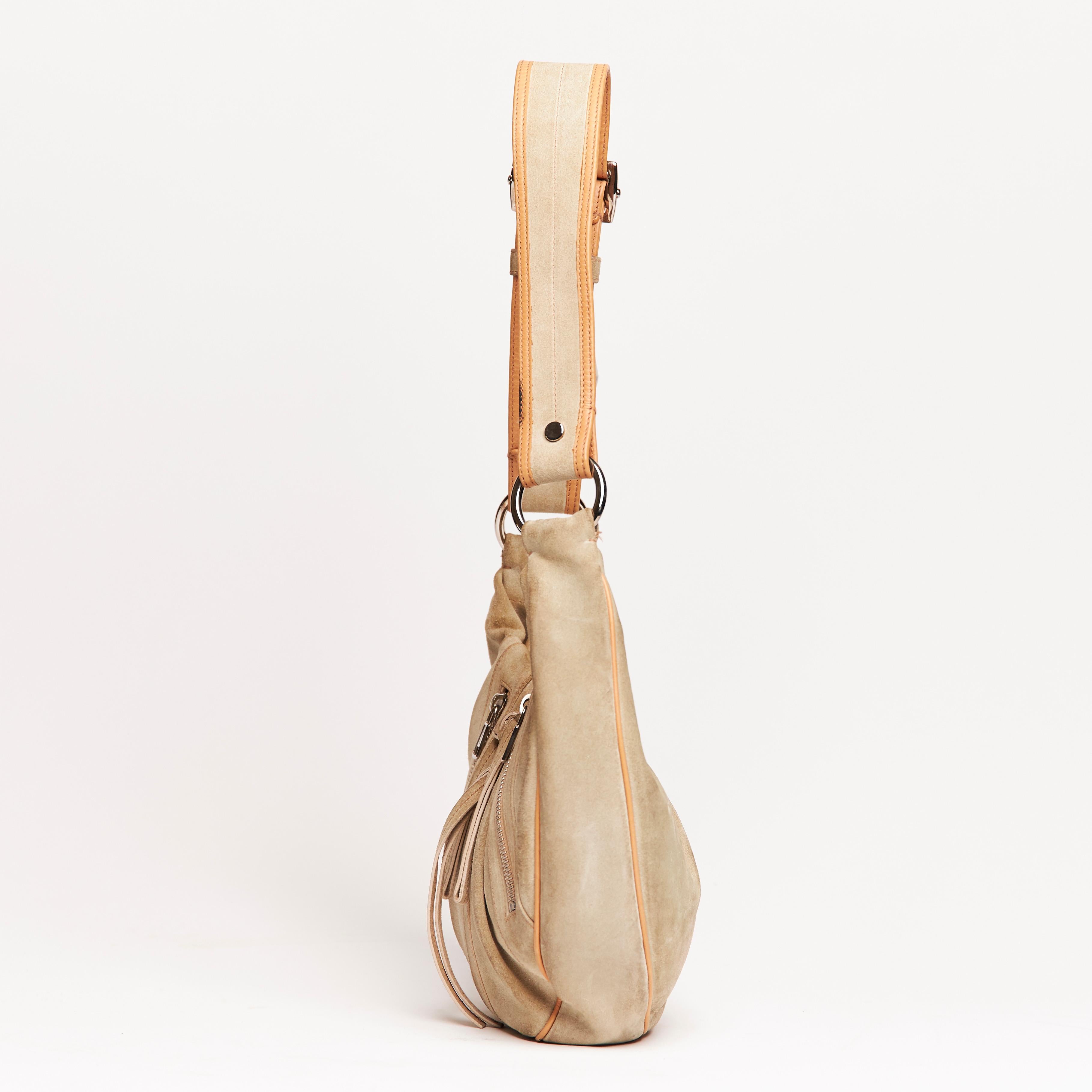 Yves Saint Laurent Vintage Beige Wildleder Zipper Hobo Tasche (120436) für Damen oder Herren