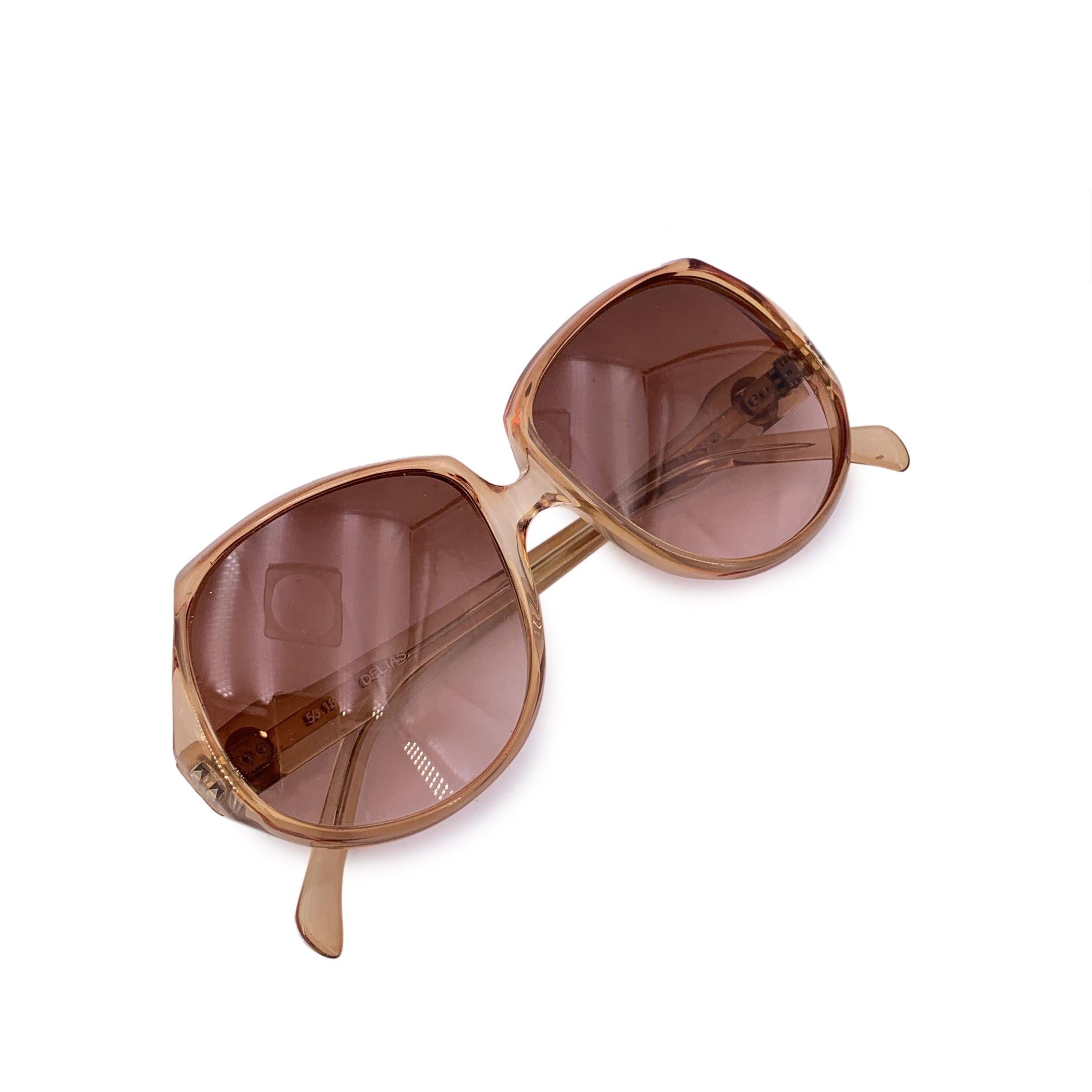 Yves Saint Laurent Vintage Beige Sonnenbrille DELIAS 50/18 135 mm im Zustand „Hervorragend“ im Angebot in Rome, Rome