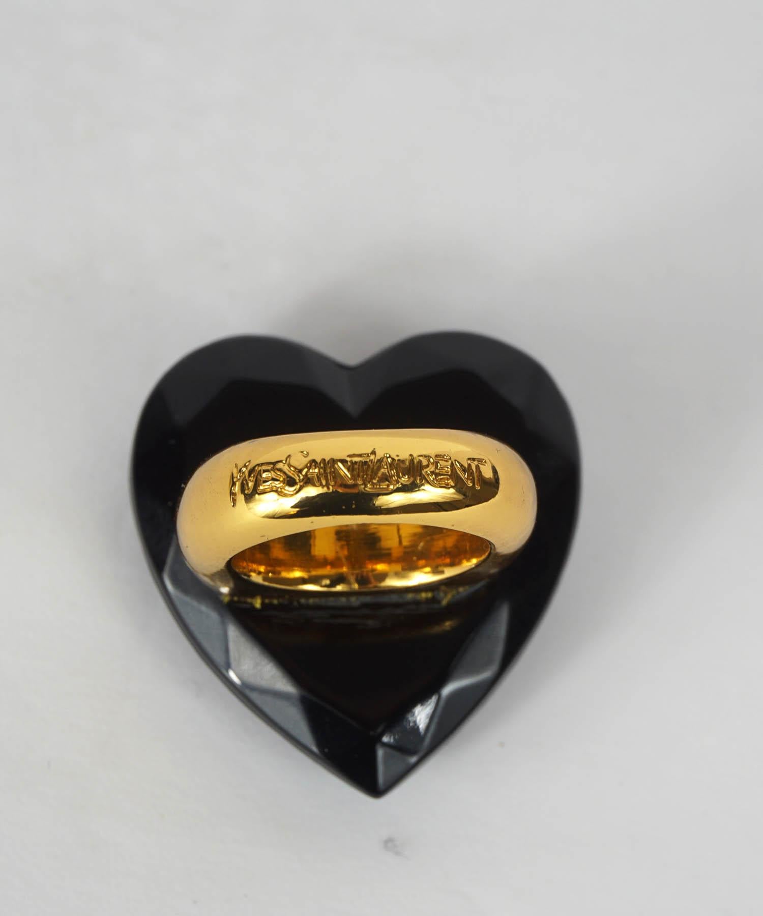 Yves Saint Laurent Vintage Black Faceted Heart Statement Ring 1980's For Sale 1