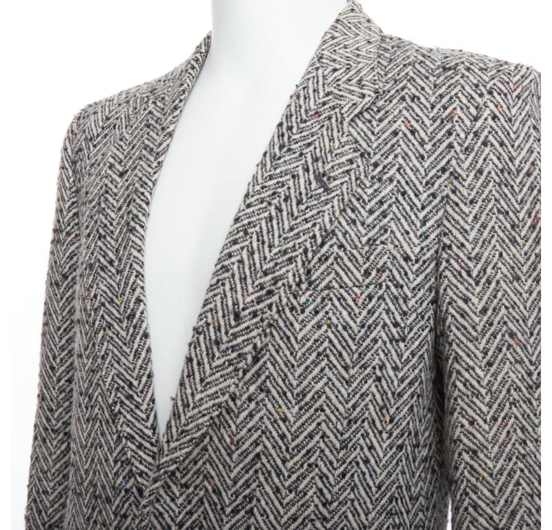 Yves Saint Laurent Veste blazer vintage en tweed noir et gris à chevrons colorés 2
