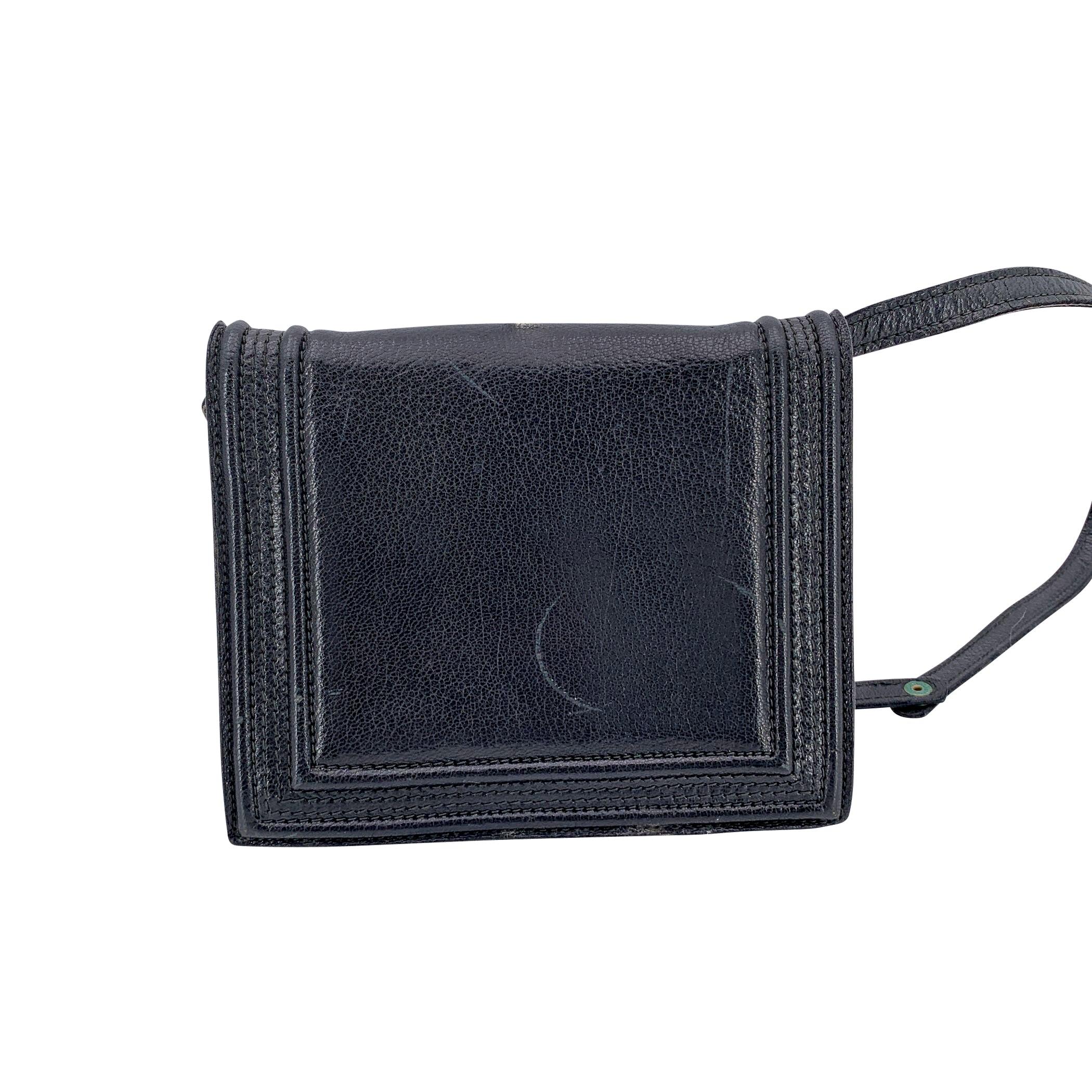 Yves Saint Laurent Vintage Schwarzes Leder Kleine Cabrio-Tasche im Zustand „Gut“ im Angebot in Rome, Rome
