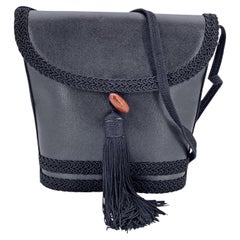 Yves Saint Laurent Borsa a tracolla con nappe in pelle nera vintage
