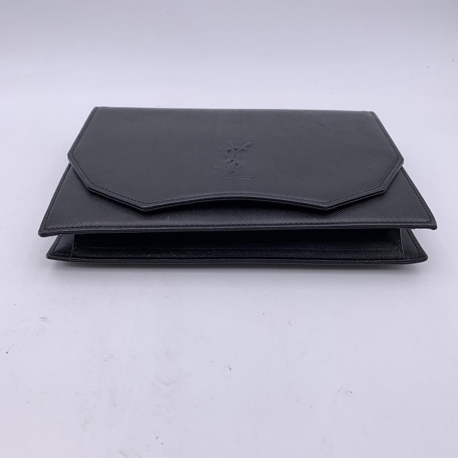 Yves Saint Laurent Vintage Black Leather YSL Logo Clutch Bag Handbag In Excellent Condition In Rome, Rome