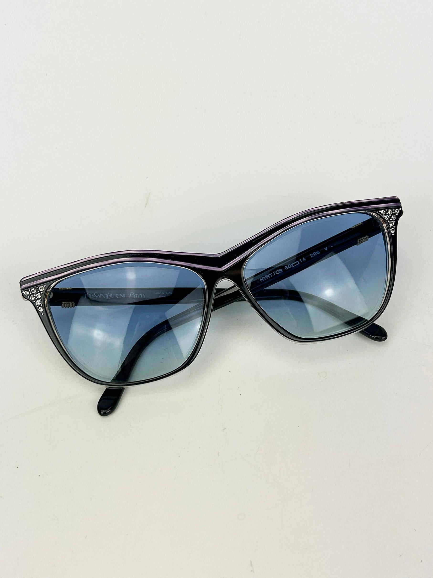 Yves Saint Laurent Vintage Schwarze Vintage-Sonnenbrille mit Strass und Katzenaugen c1980er im Angebot 7