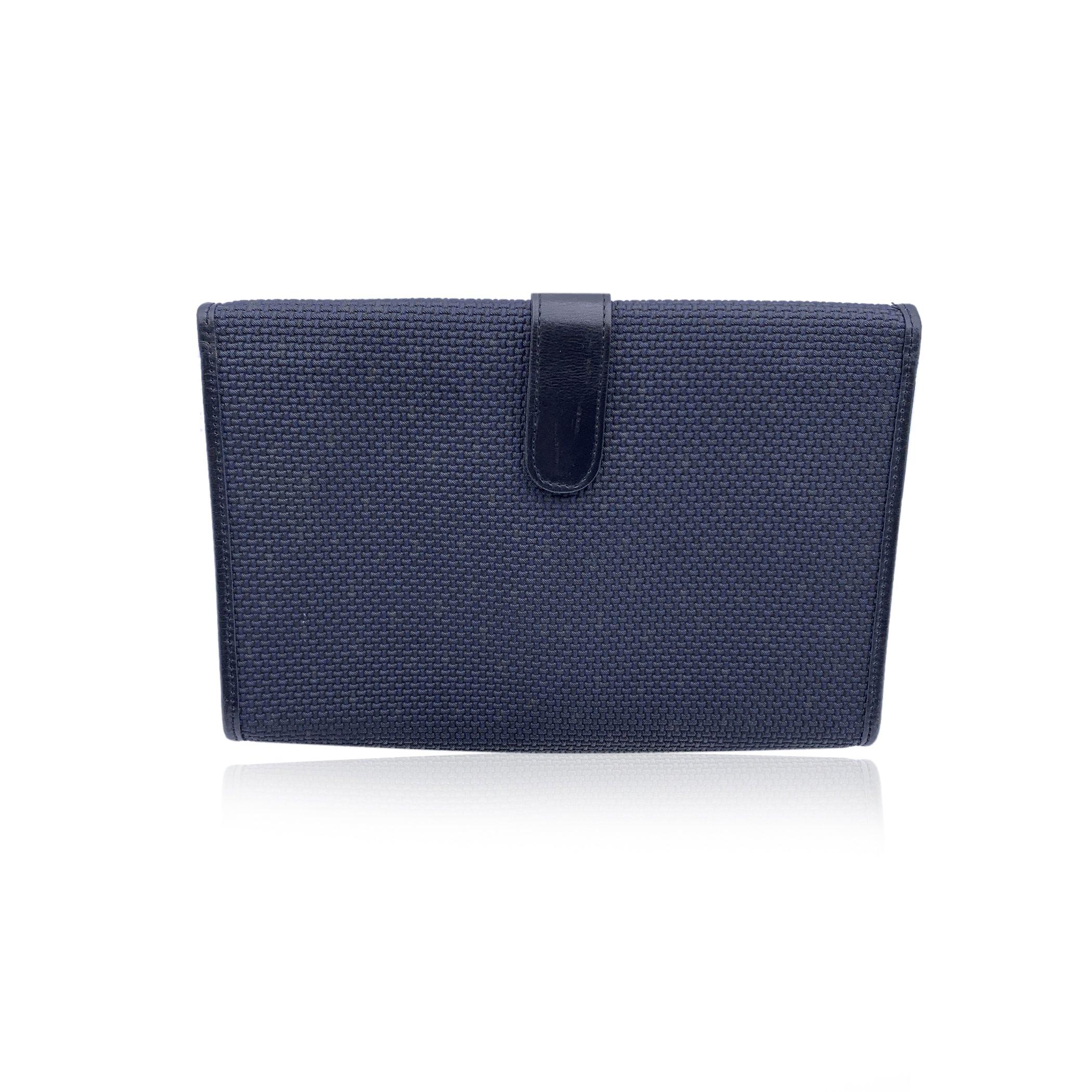 Yves Saint Laurent Vintage Black Textured Vinyl Canvas Clutch Bag In Good Condition In Rome, Rome