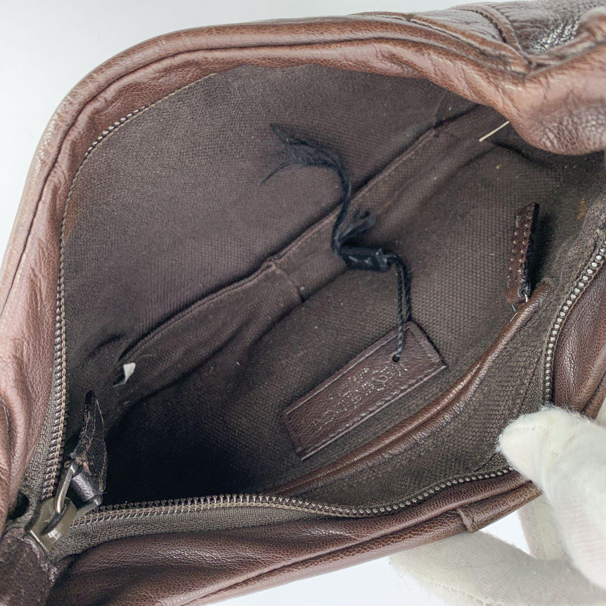 Yves Saint Laurent Vintage Brown Leather YSL Buckle Shoulder Bag In Good Condition In Rome, Rome