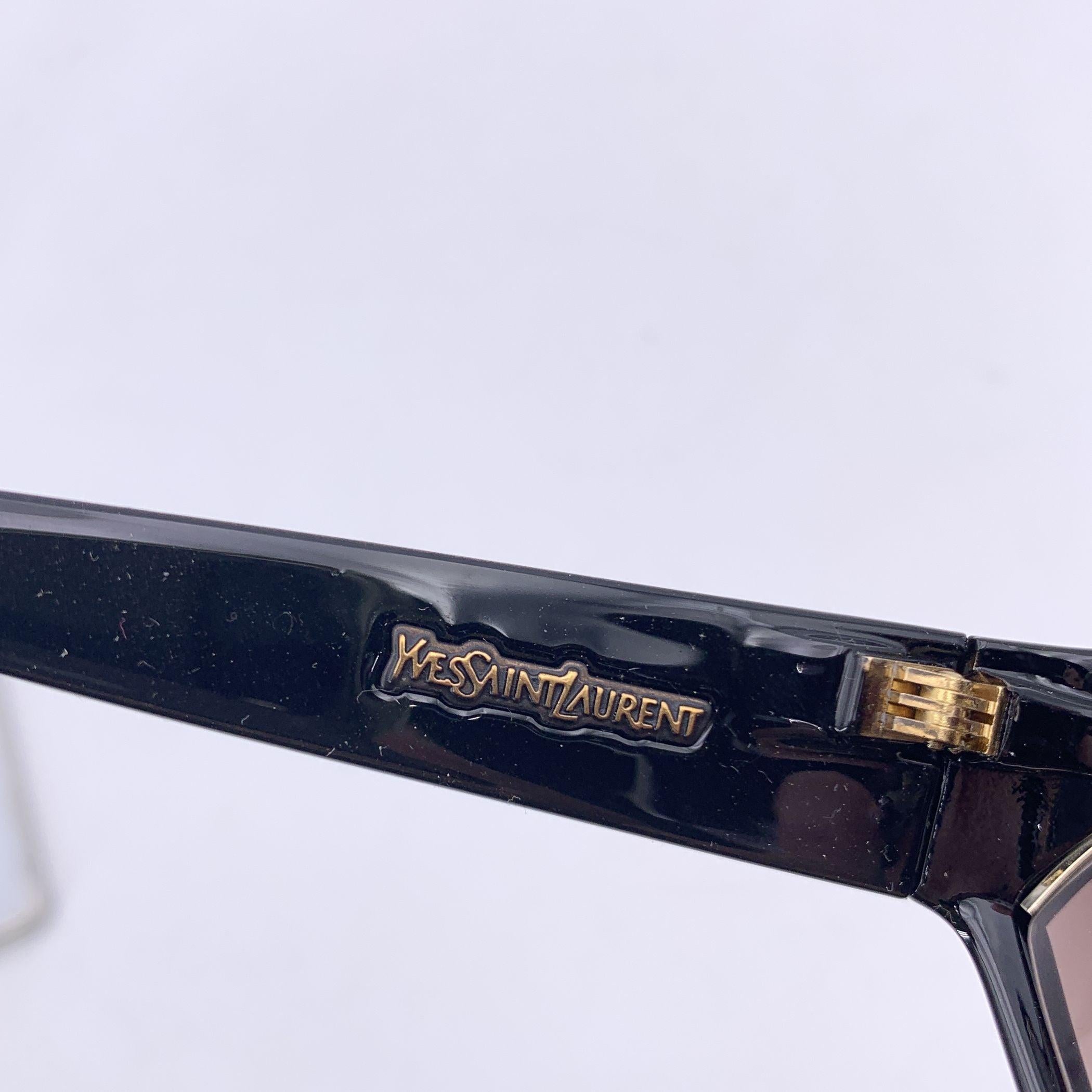 Yves Saint Laurent Gafas de sol vintage marrones Champs Elysees 8961-1 en Excelente estado para la venta en Rome, Rome