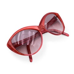 Yves Saint Laurent Vintage Cat Eye Red Sunglasses mod. 8702