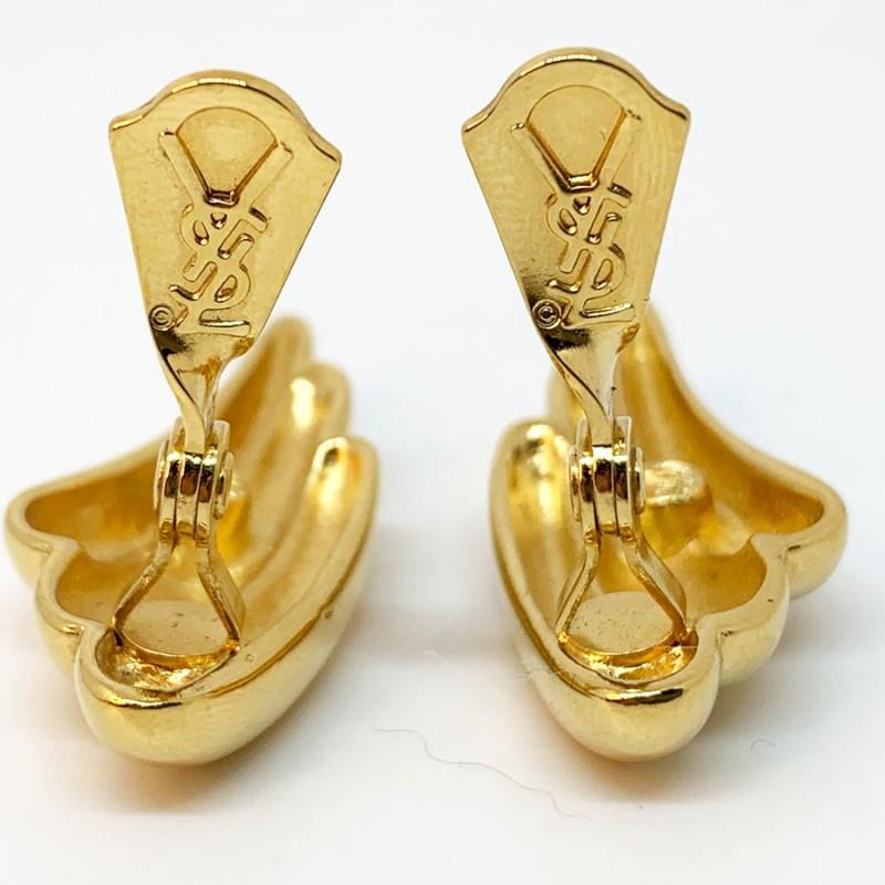 vintage clip on earrings