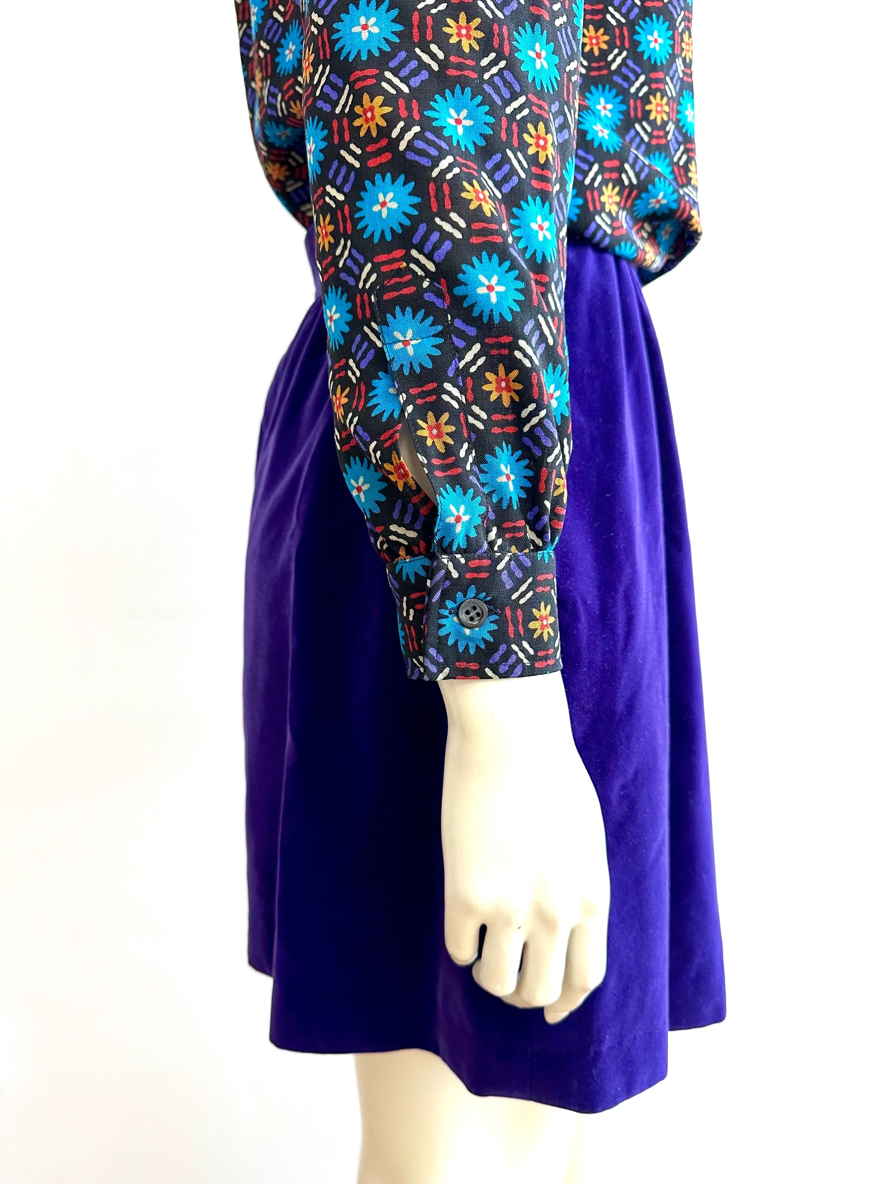 Yves saint Laurent vintage deep purple velvet skirt In Good Condition For Sale In L'ESCALA, ES