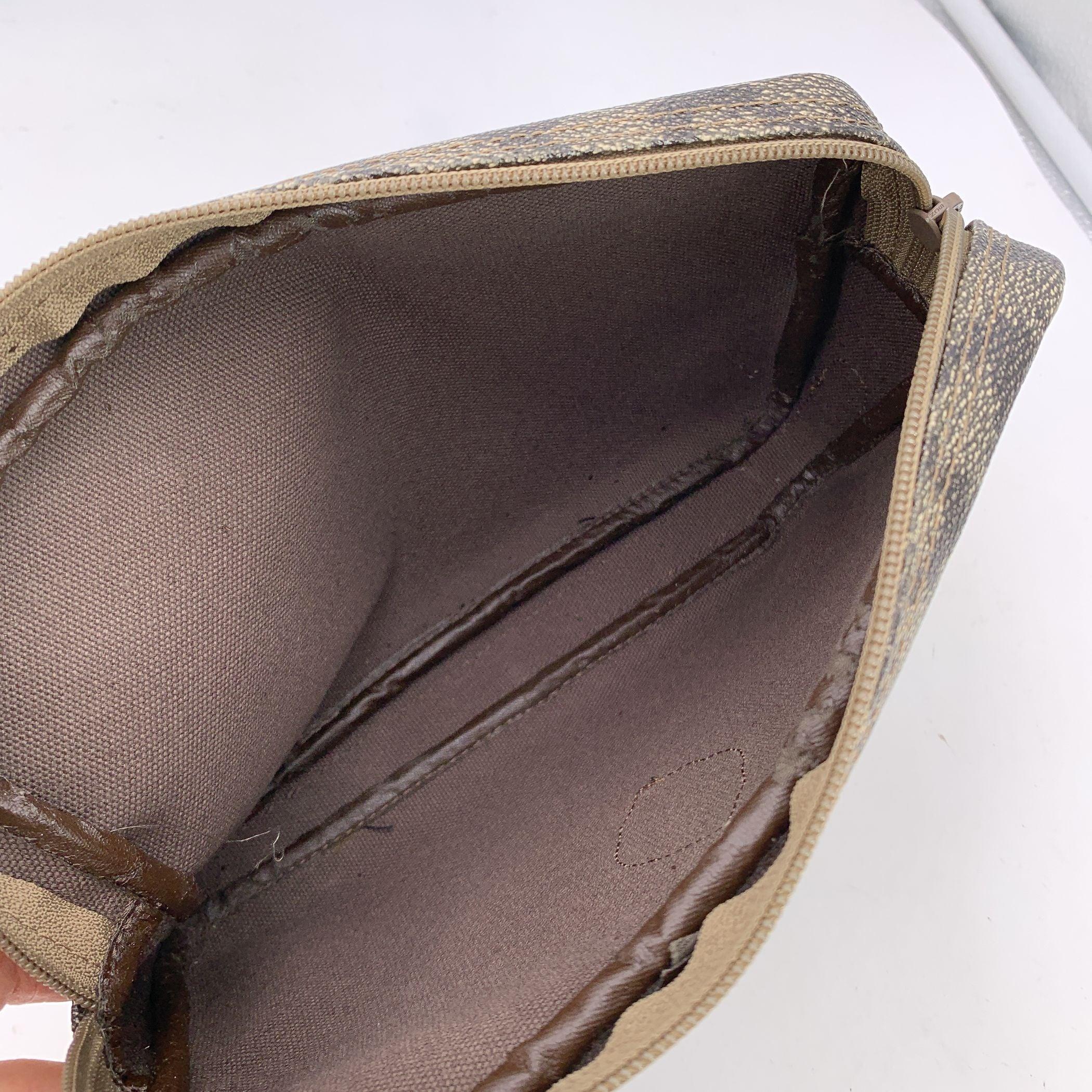 Yves Saint Laurent Vintage Giraffendruck Canvas Clutch Kosmetiktasche im Angebot 1