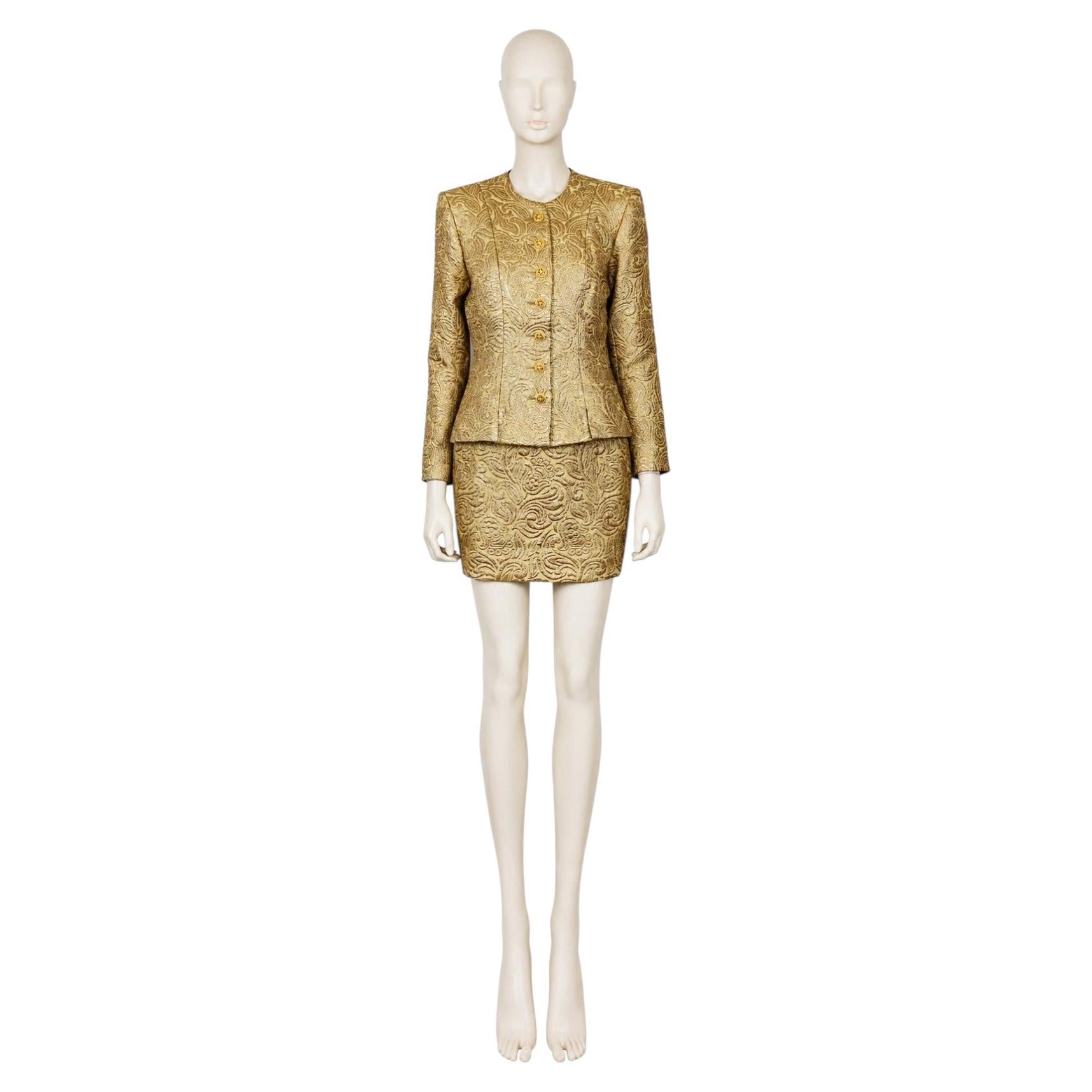 Ensemble jupe-tailleur vintage en brocart métallisé doré Yves Saint Laurent, automne-hiver 1991