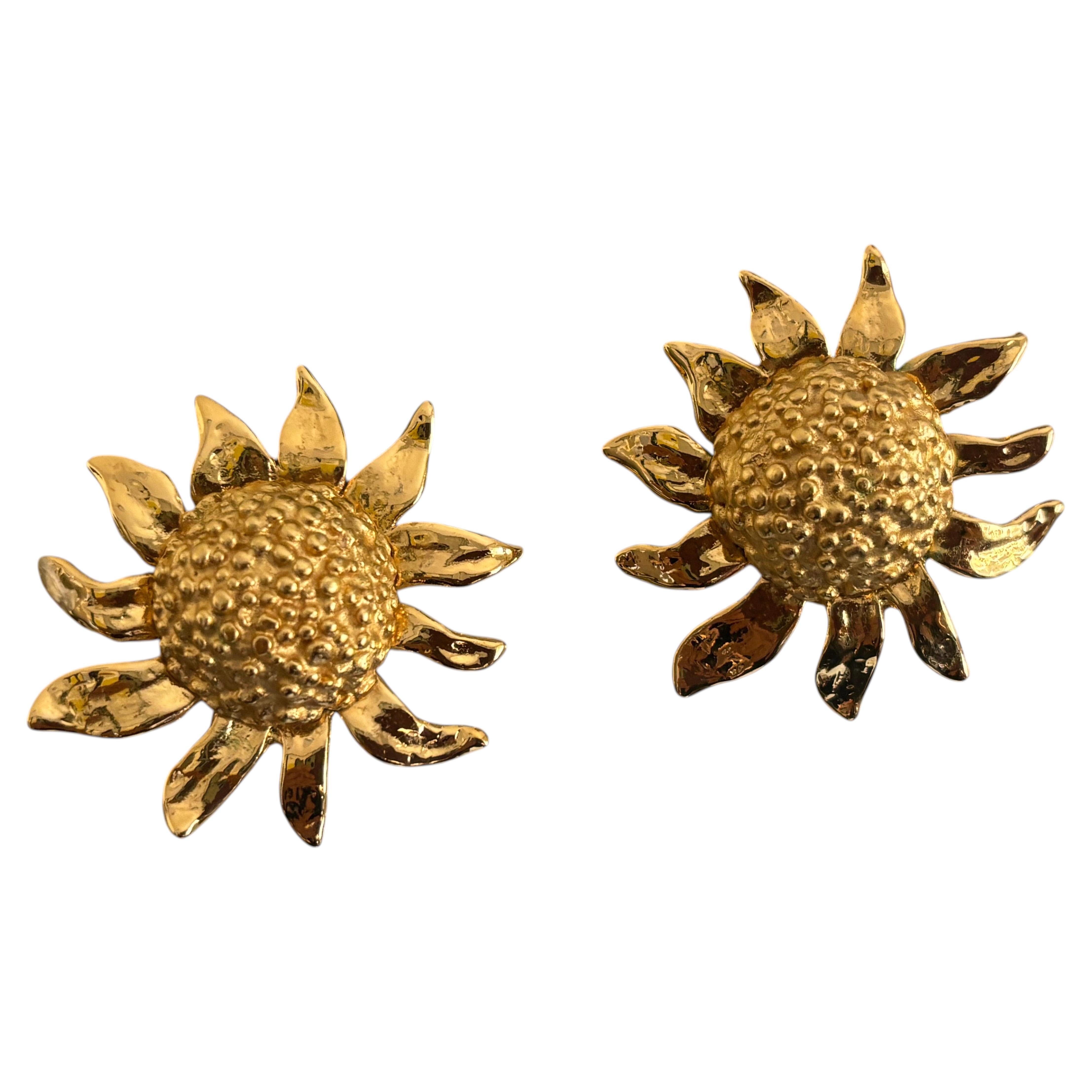 Yves Saint Laurent – Orecchini a clip vintage a forma di girasole color oro