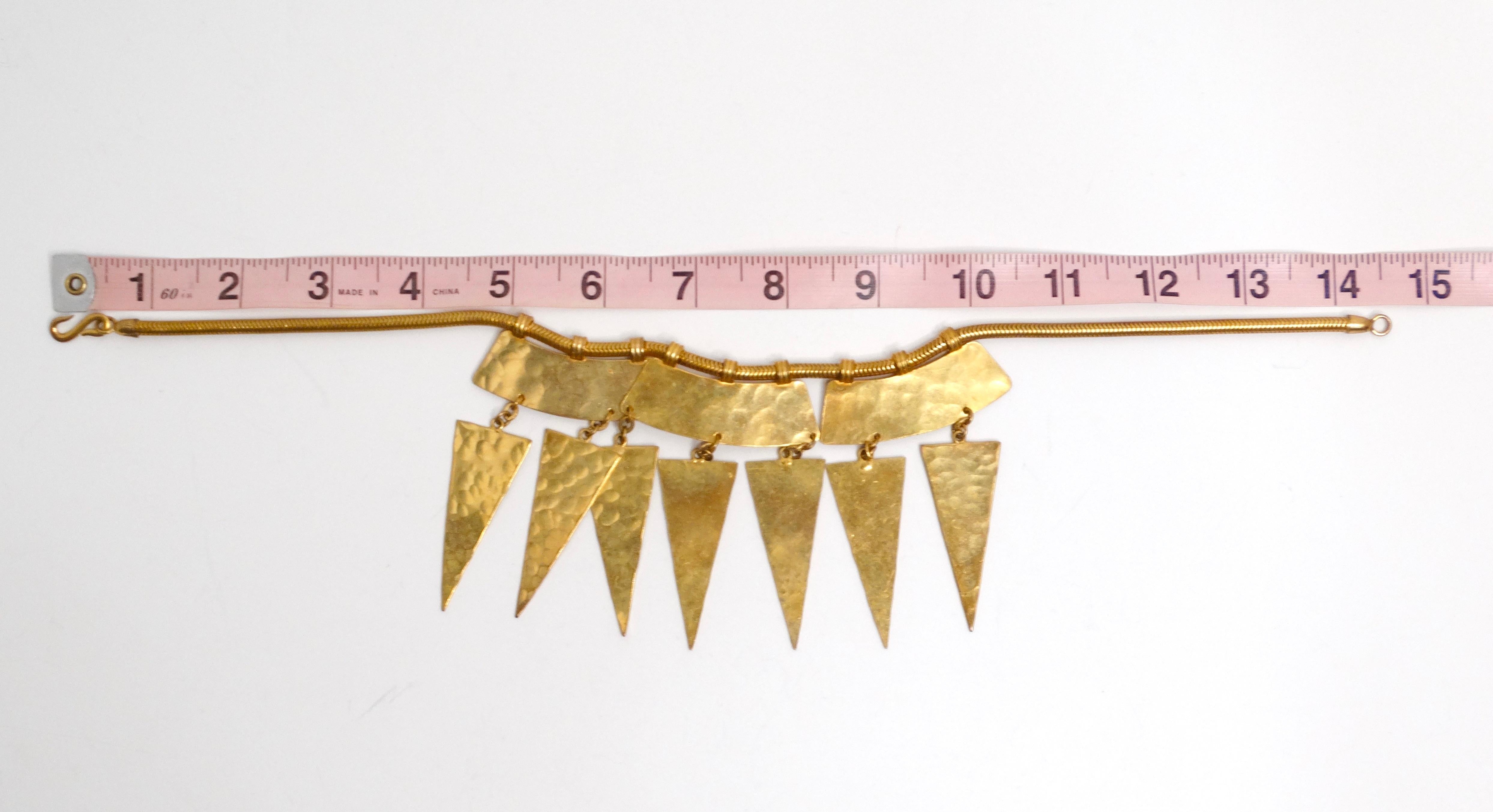 Yves Saint Laurent Collar geométrico de oro martillado vintage en venta 2