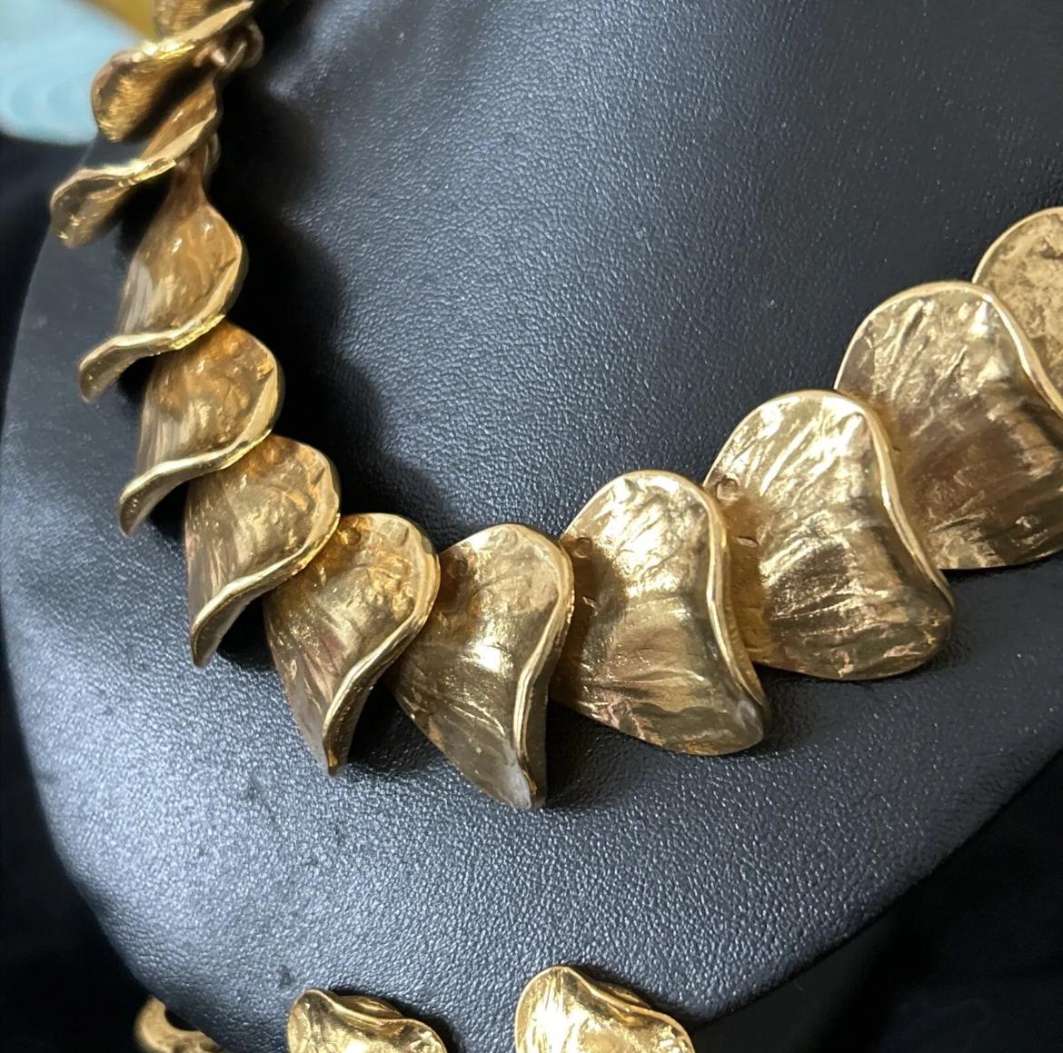 Yves Saint Laurent Vintage Herz-Halskette und -Armband im Angebot 1