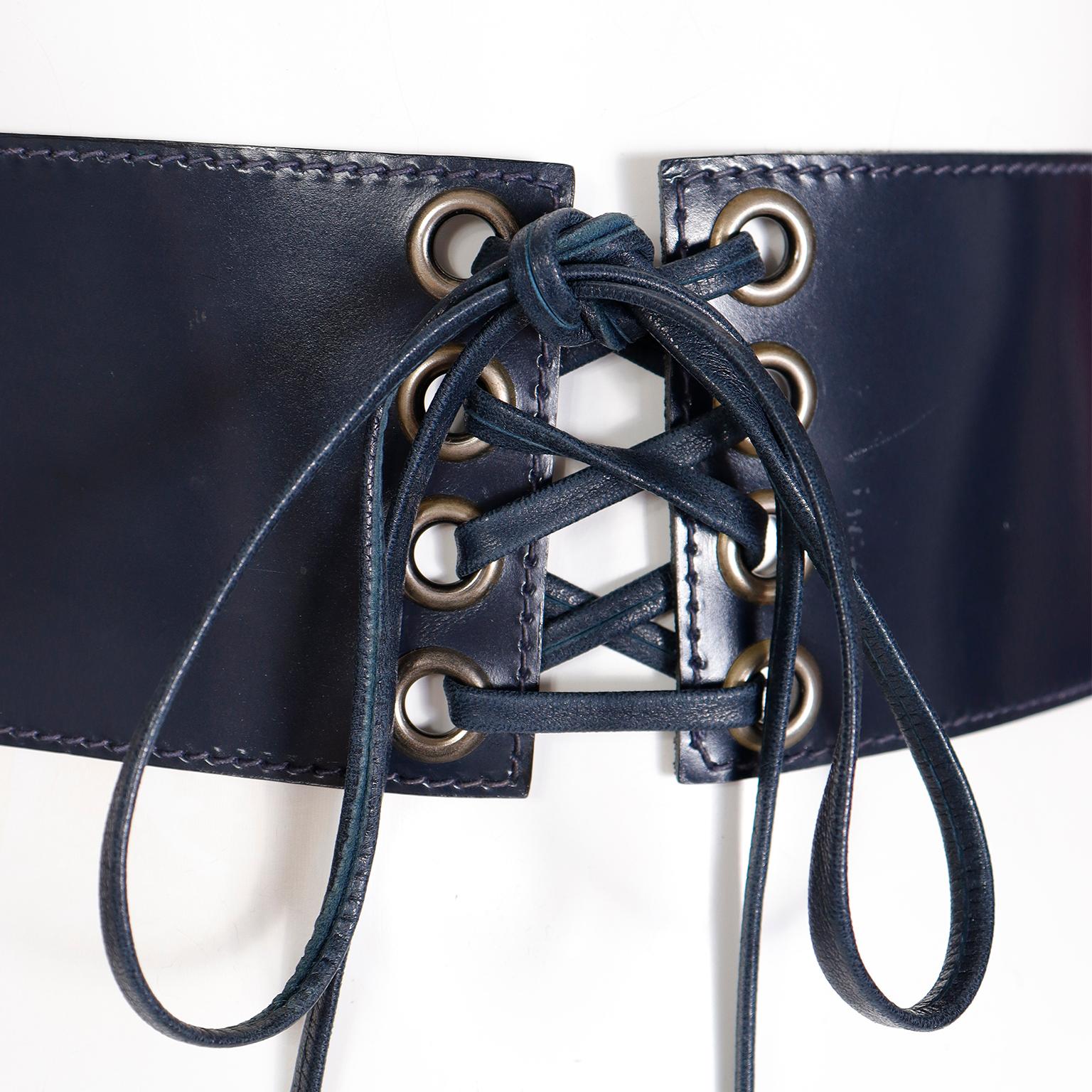 Women's Yves Saint Laurent Vintage Midnight Navy Blue Leather Corset Belt For Sale